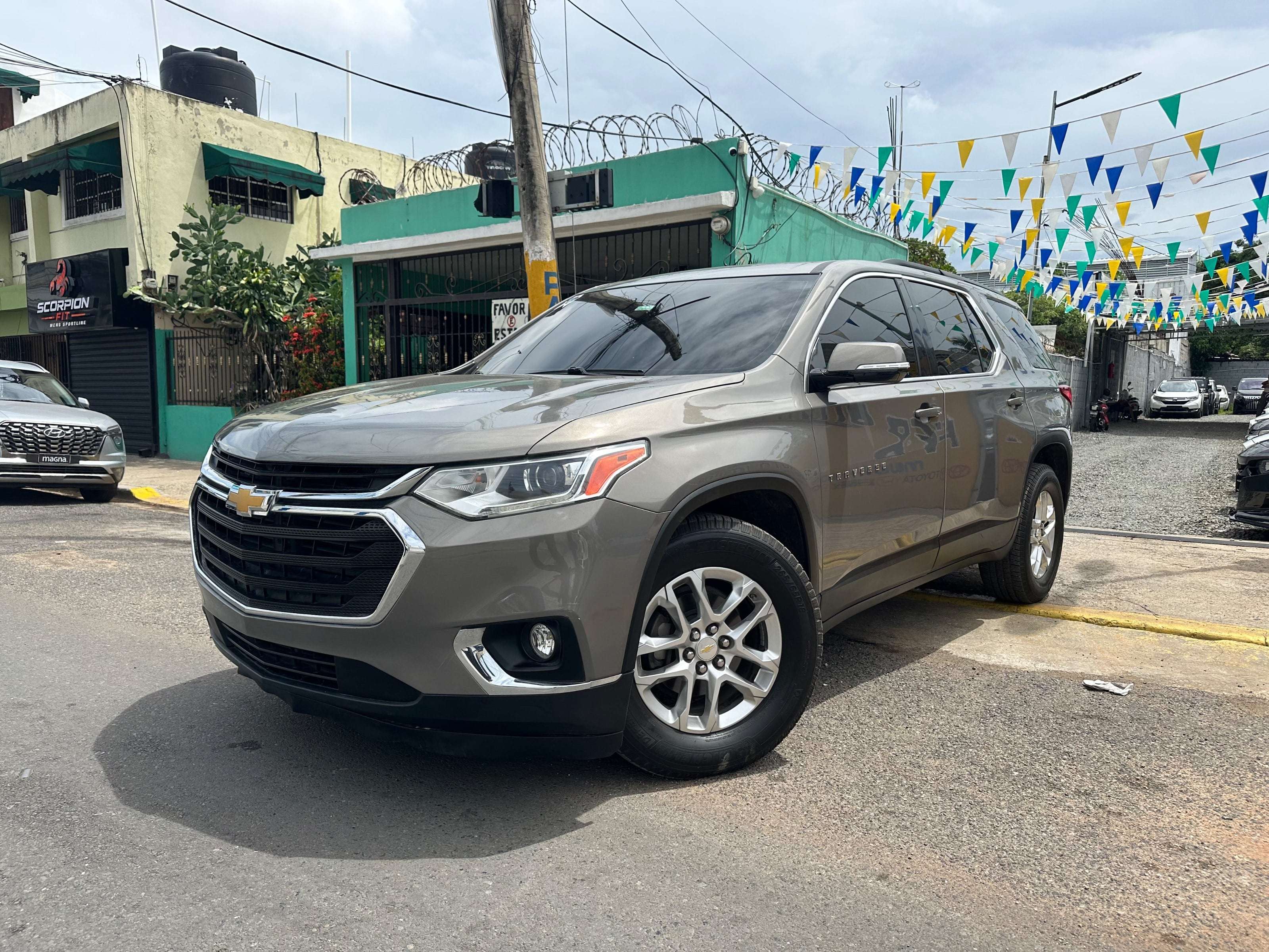 2019 Chevrolet Traverse LT usado en venta por FFD AUTO IMPORT