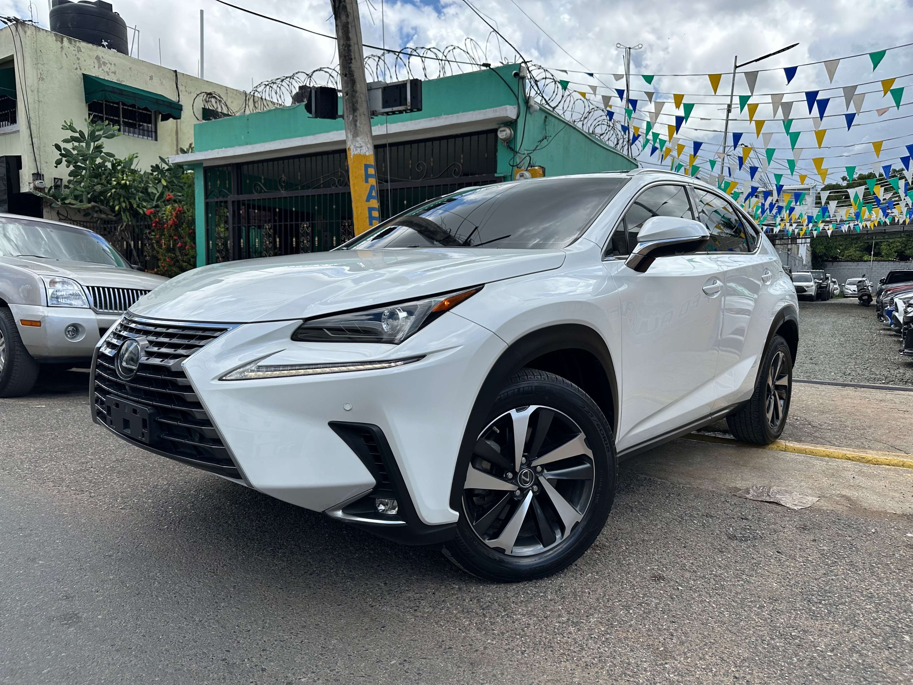 2021 Lexus NX 300 usado en venta por FFD AUTO IMPORT