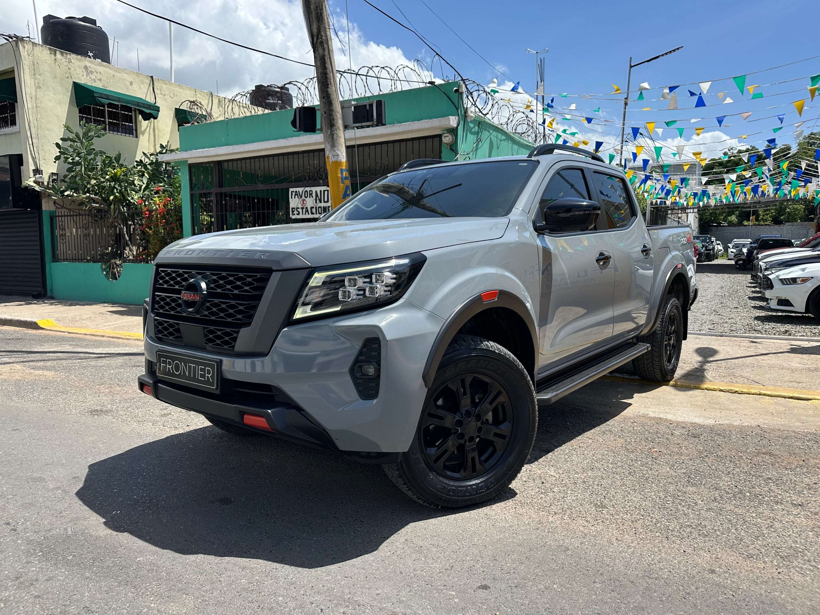 2023 Nissan Frontier Pro-4X usado en venta por FFD AUTO IMPORT
