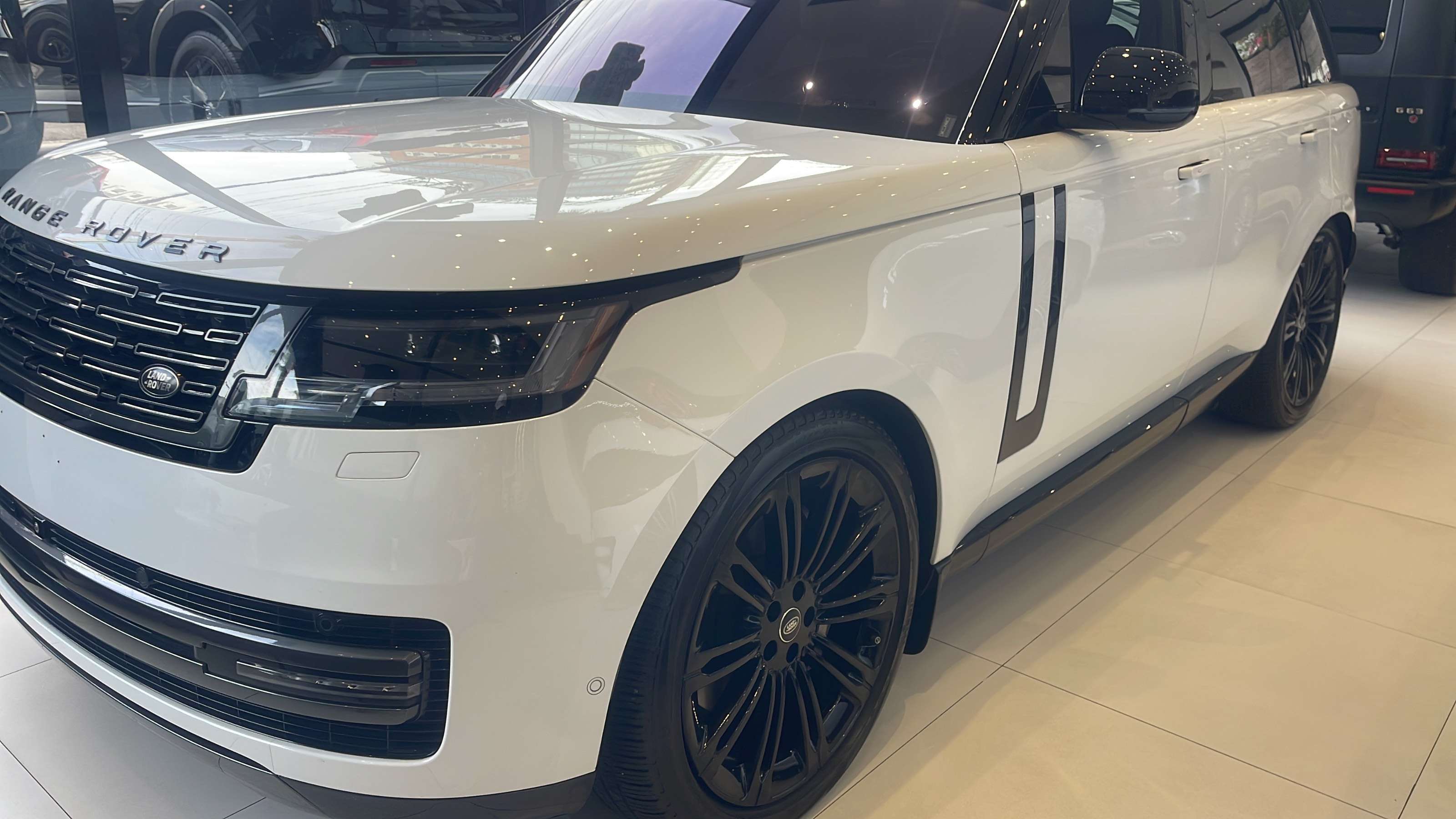 2025 Land Rover Range Rover Autobiography L usado en venta por Carretero