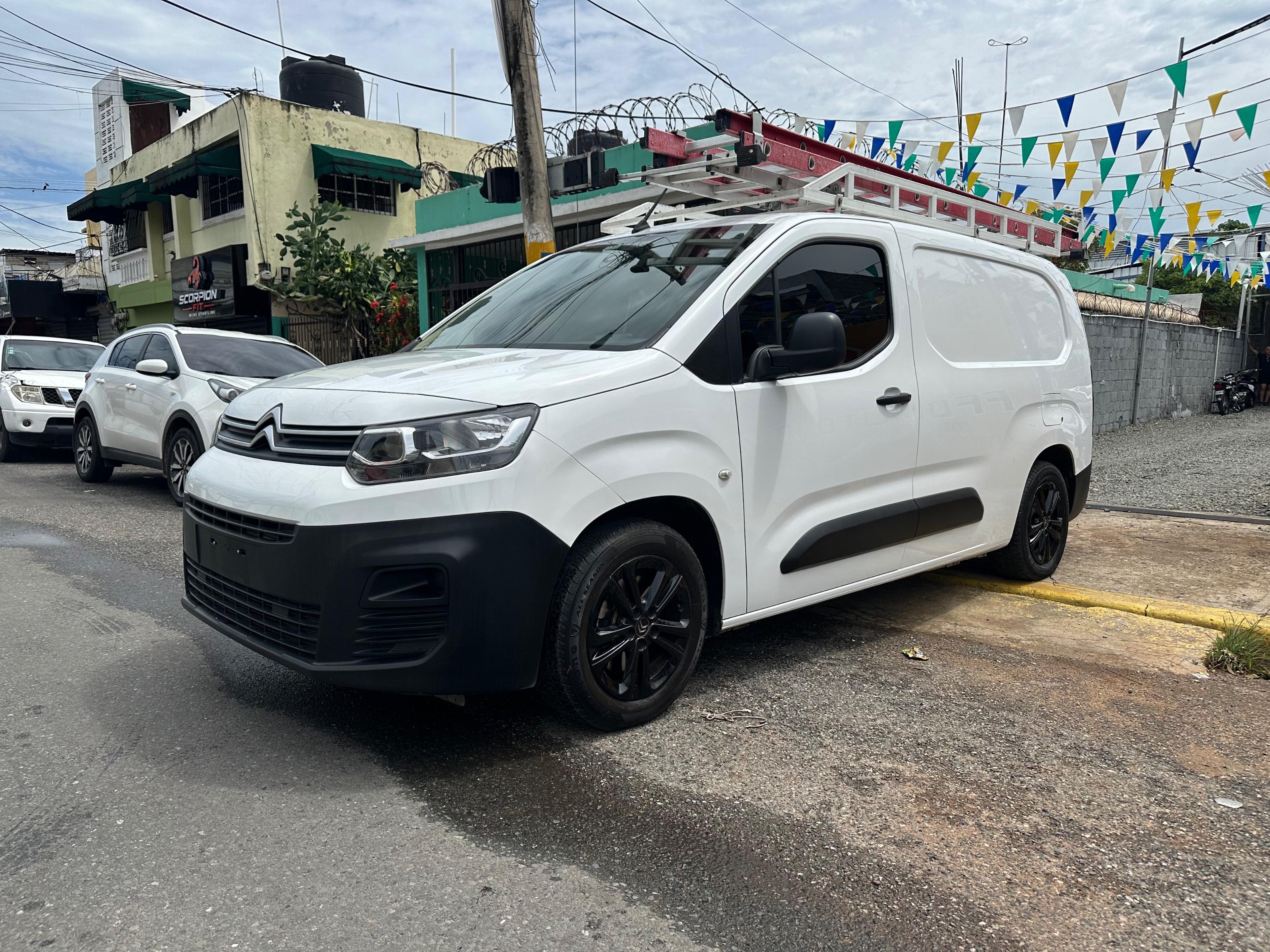 Citroen Berlingo Carga 2022 en venta - vista principal