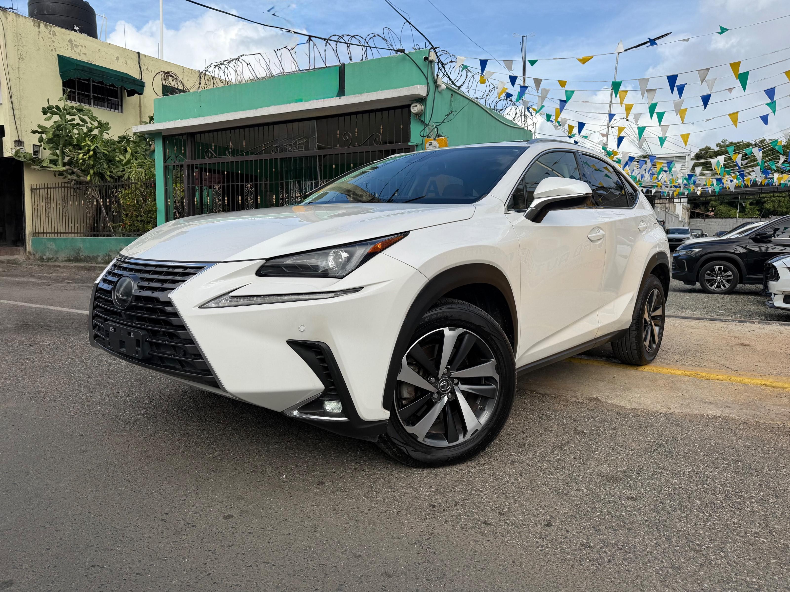 Lexus NX 300 2021 en venta - vista principal