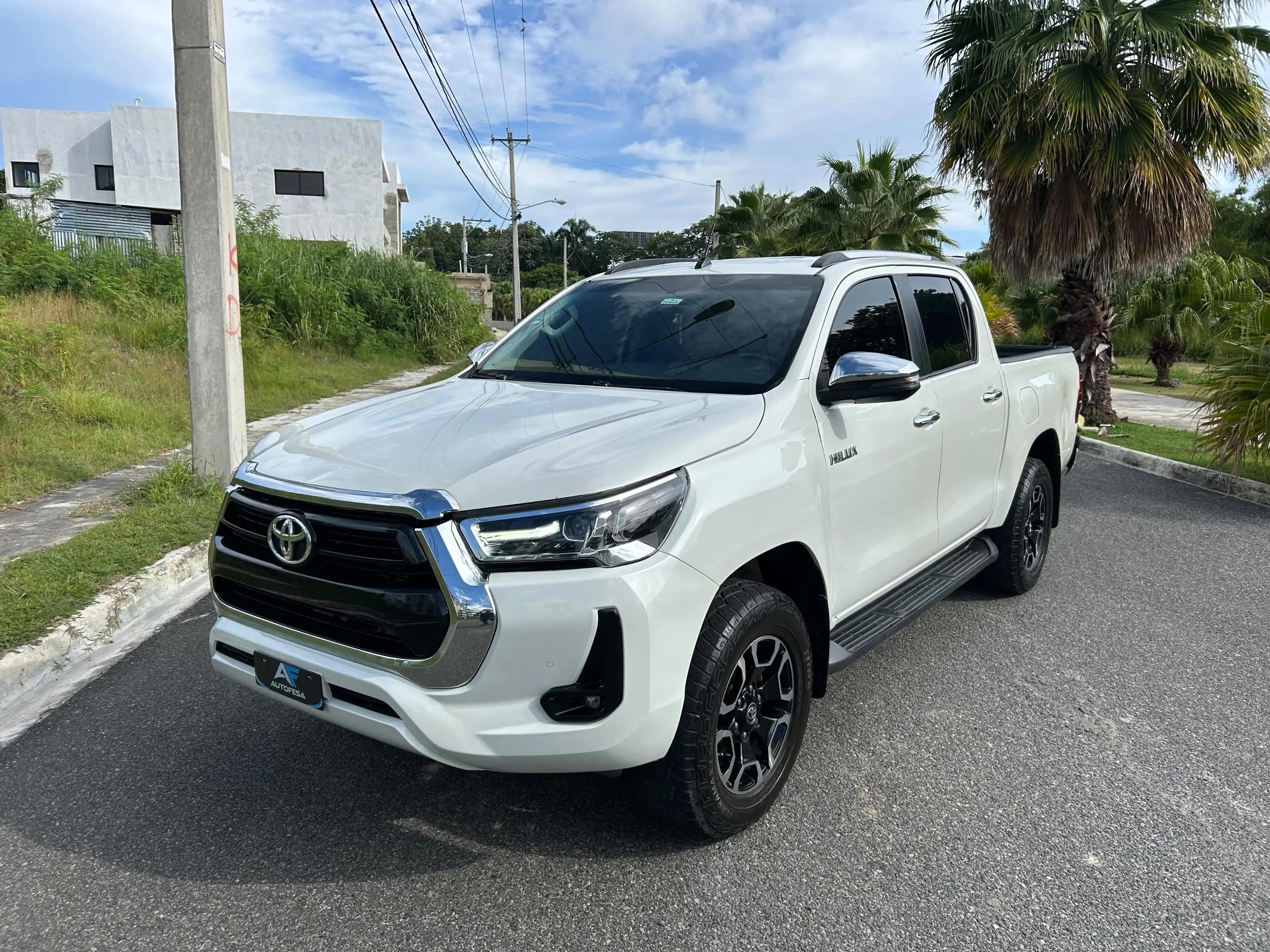 Toyota Hilux SRV 2022 en venta - vista principal