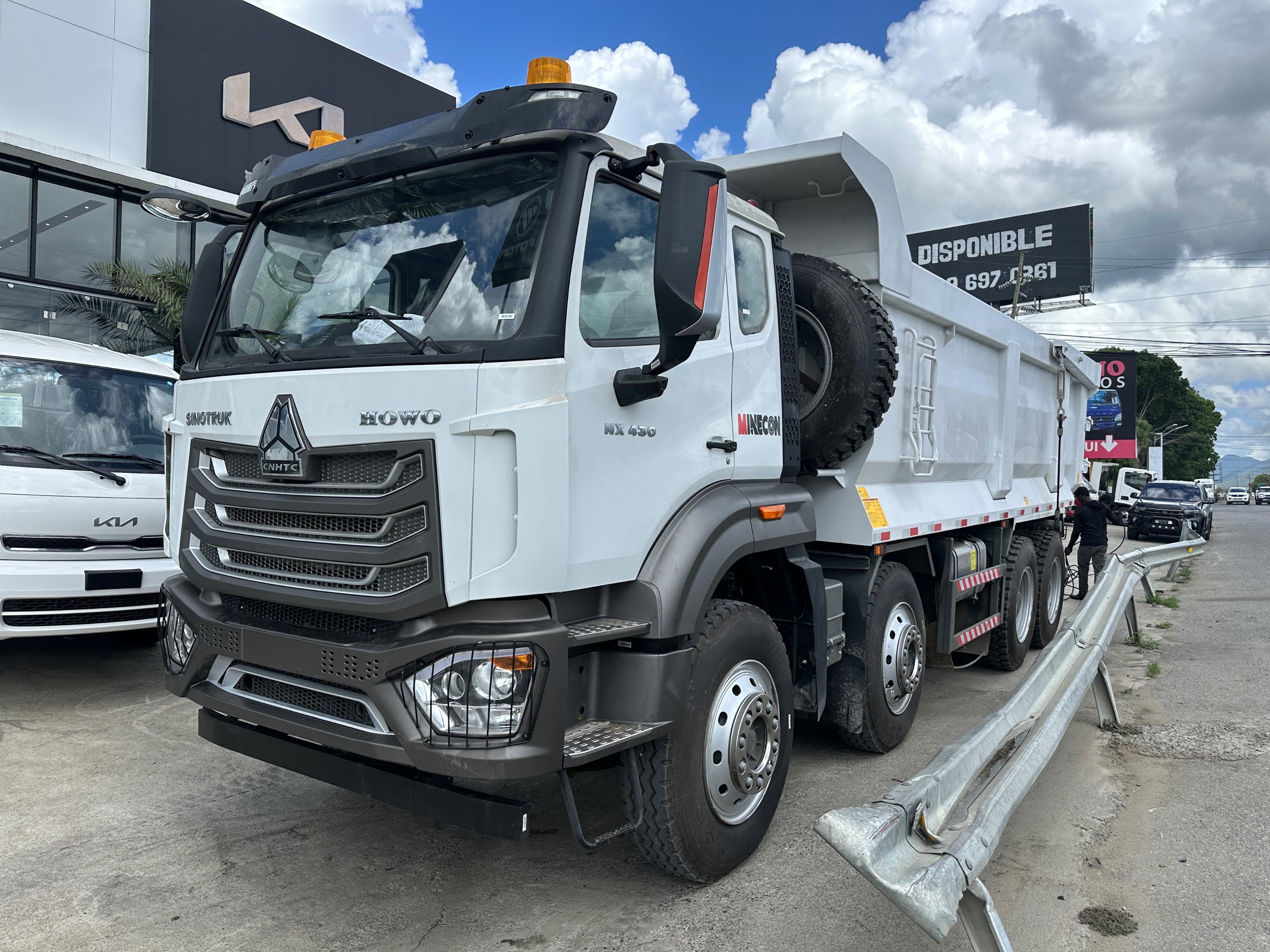 Sinotruck Howo 2026 en venta - vista principal