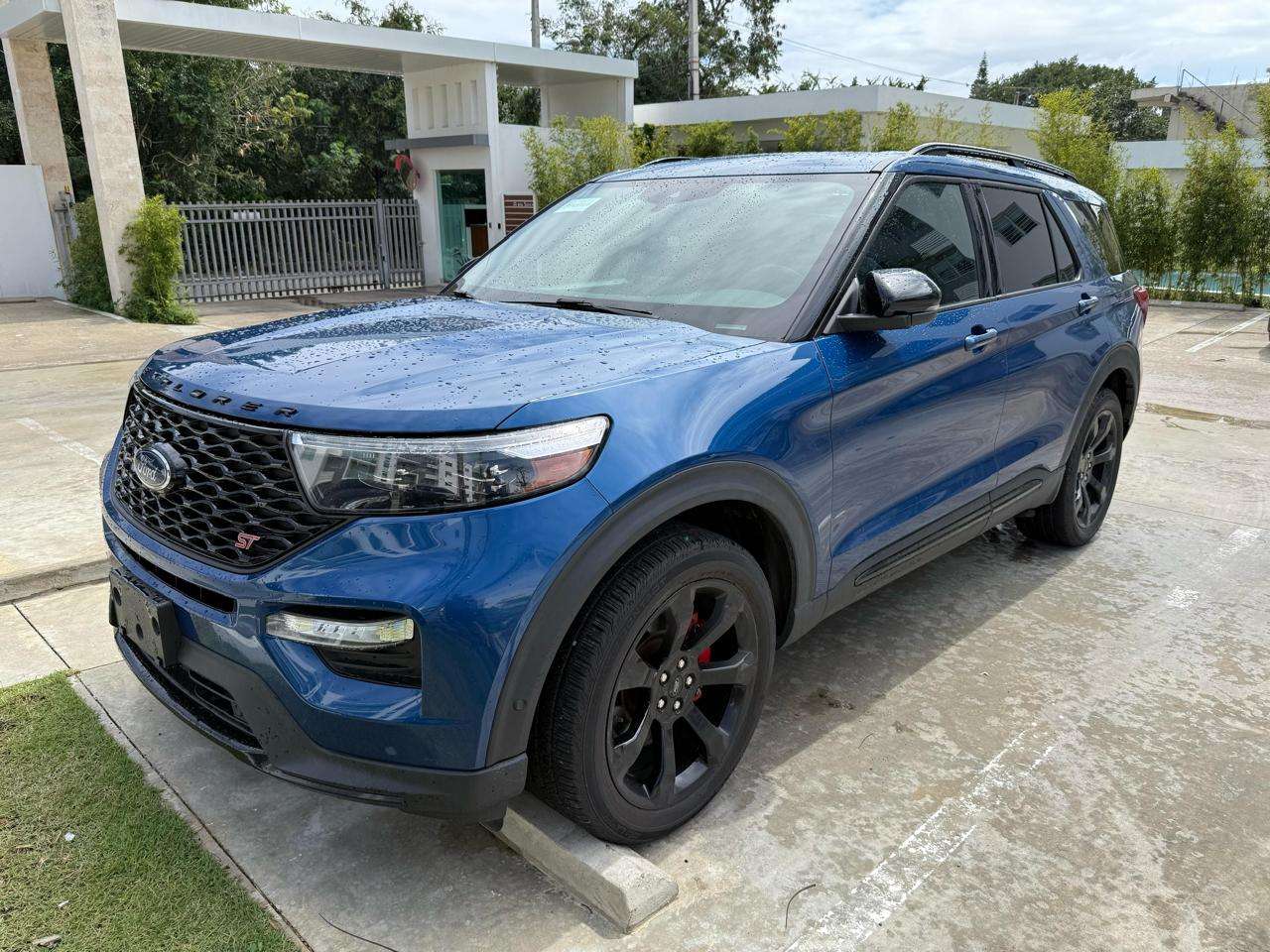 2020 Ford Explorer ST usado en venta por RAM MEGA AUTOS