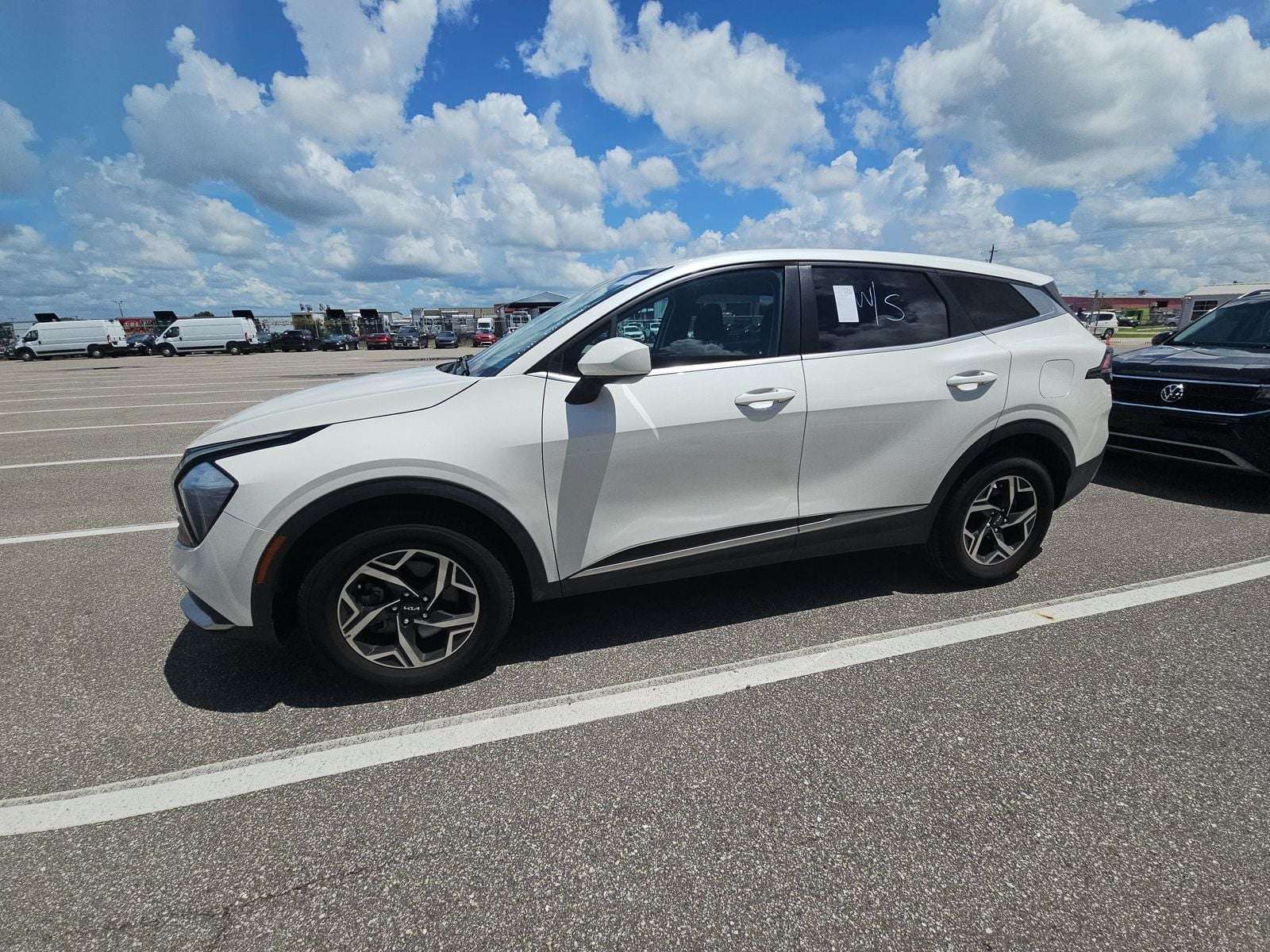 2023 Kia Sportage LX usado en venta por RAM MEGA AUTOS