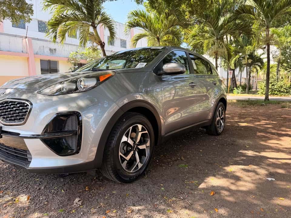 2020 Kia Sportage S usado en venta por HNOS ACOSTA AUTO IMPORT
