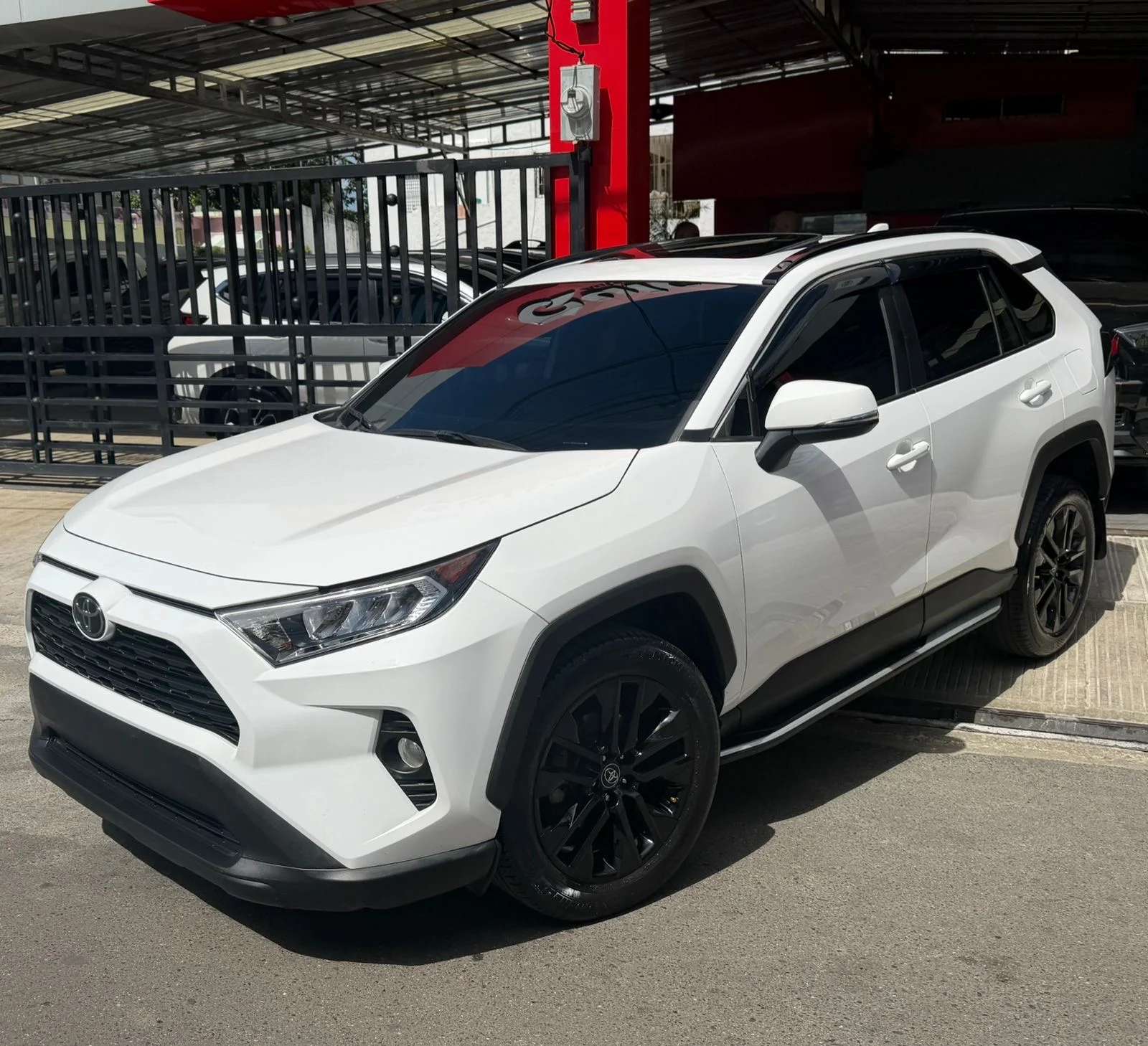 2020 Toyota RAV4 XLE usado en venta por Quickly Auto Import