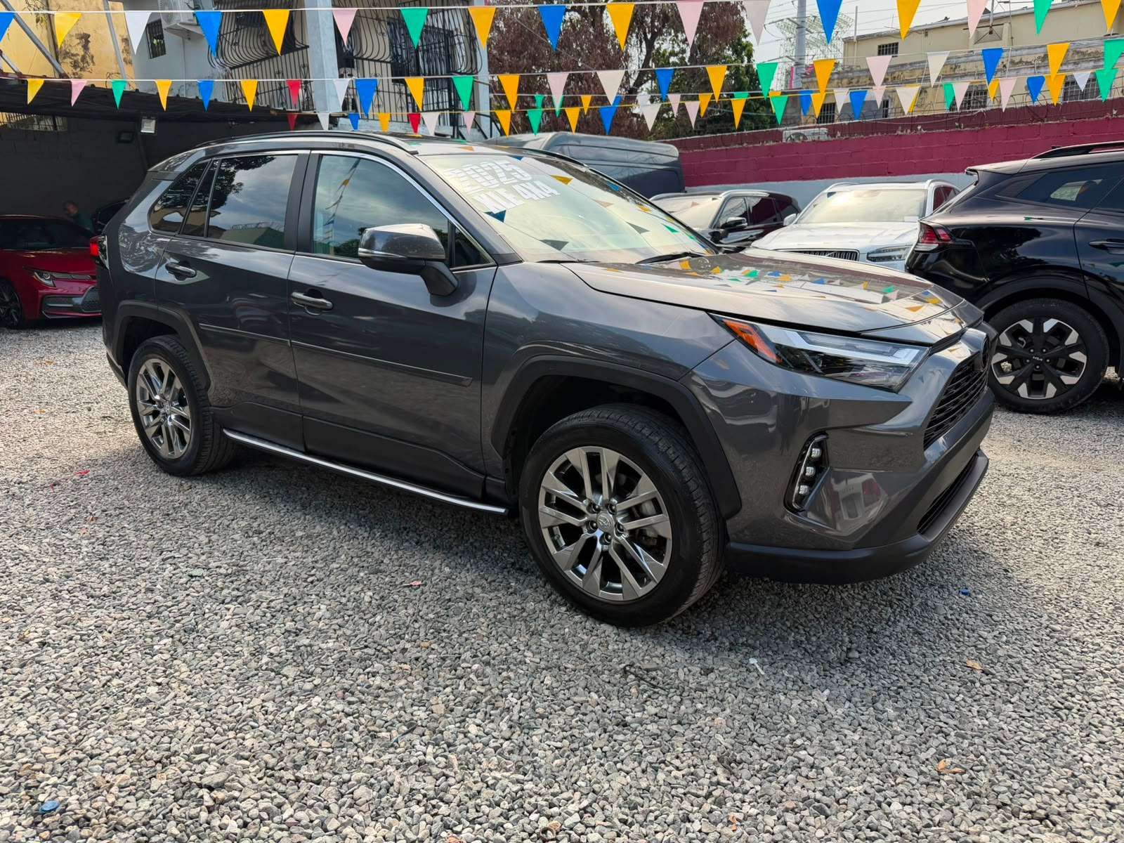 2025 Toyota RAV4 XLE usado en venta por Golds Brothers Auto