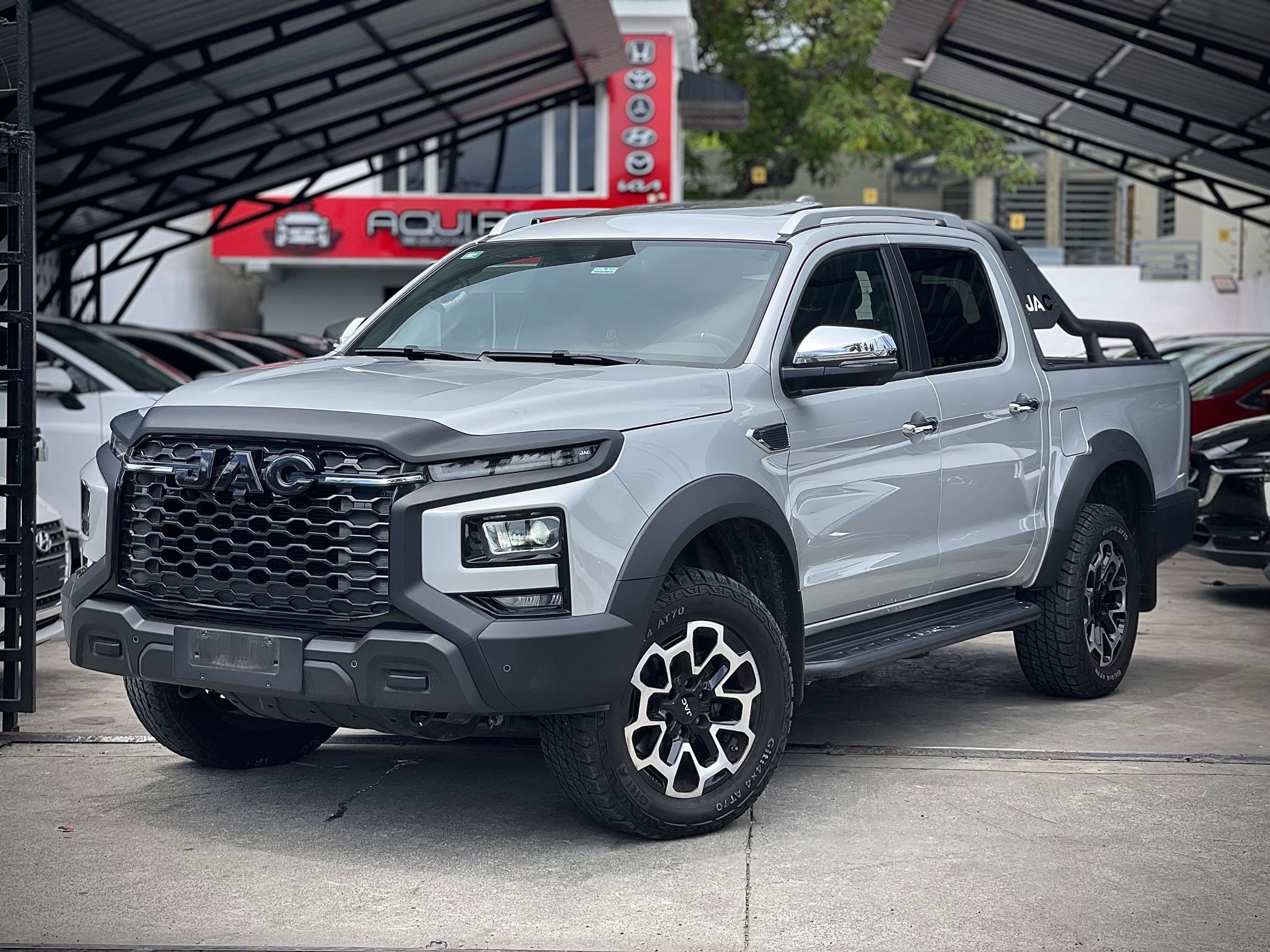 2027 Jac T9 usado en venta por Aquird Auto Import