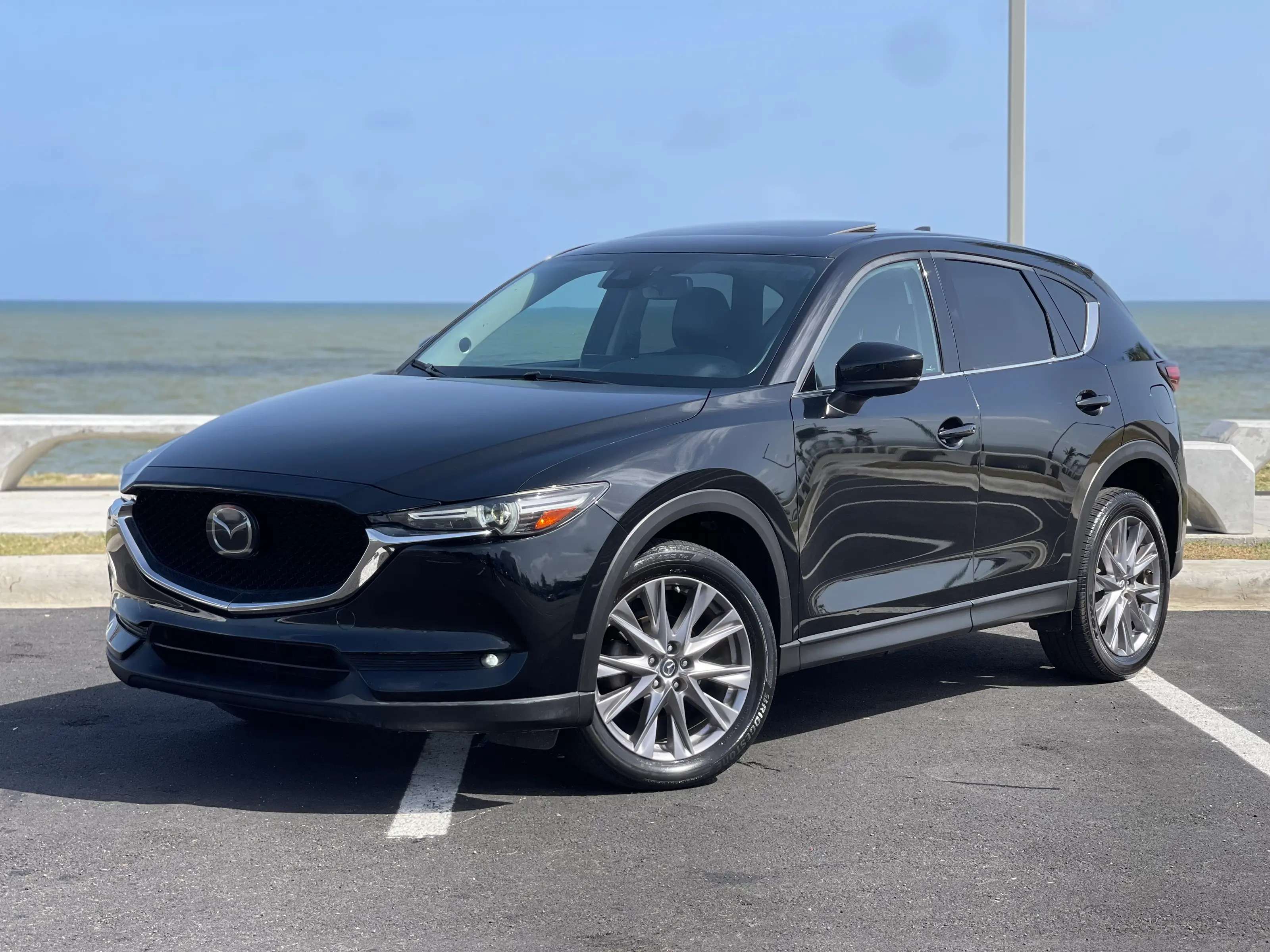 2020 Mazda CX-5 GRAND TOURING usado en venta por AQUIN RD