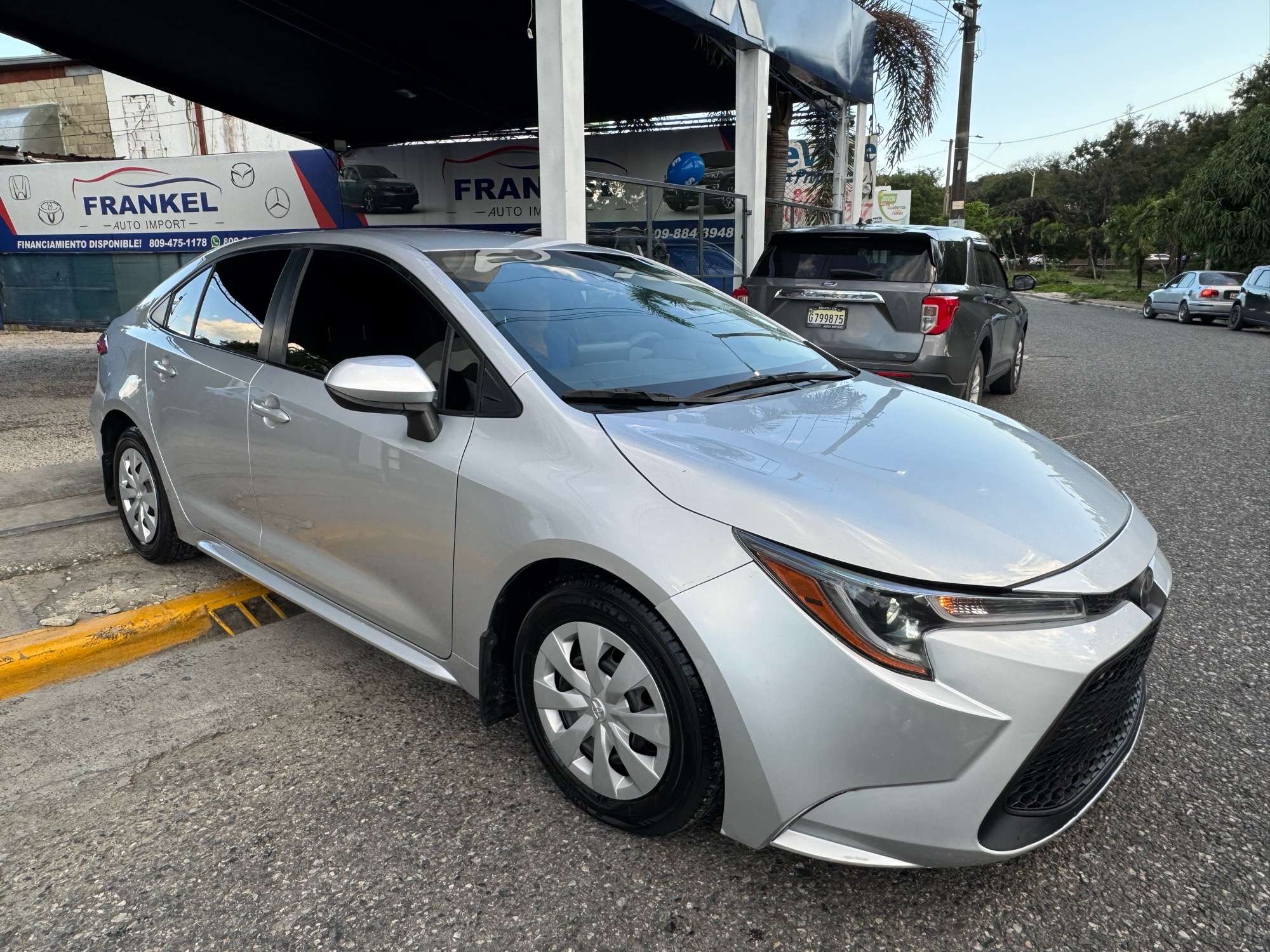 2020 Toyota Corolla LE usado en venta por Frankel Auto Import