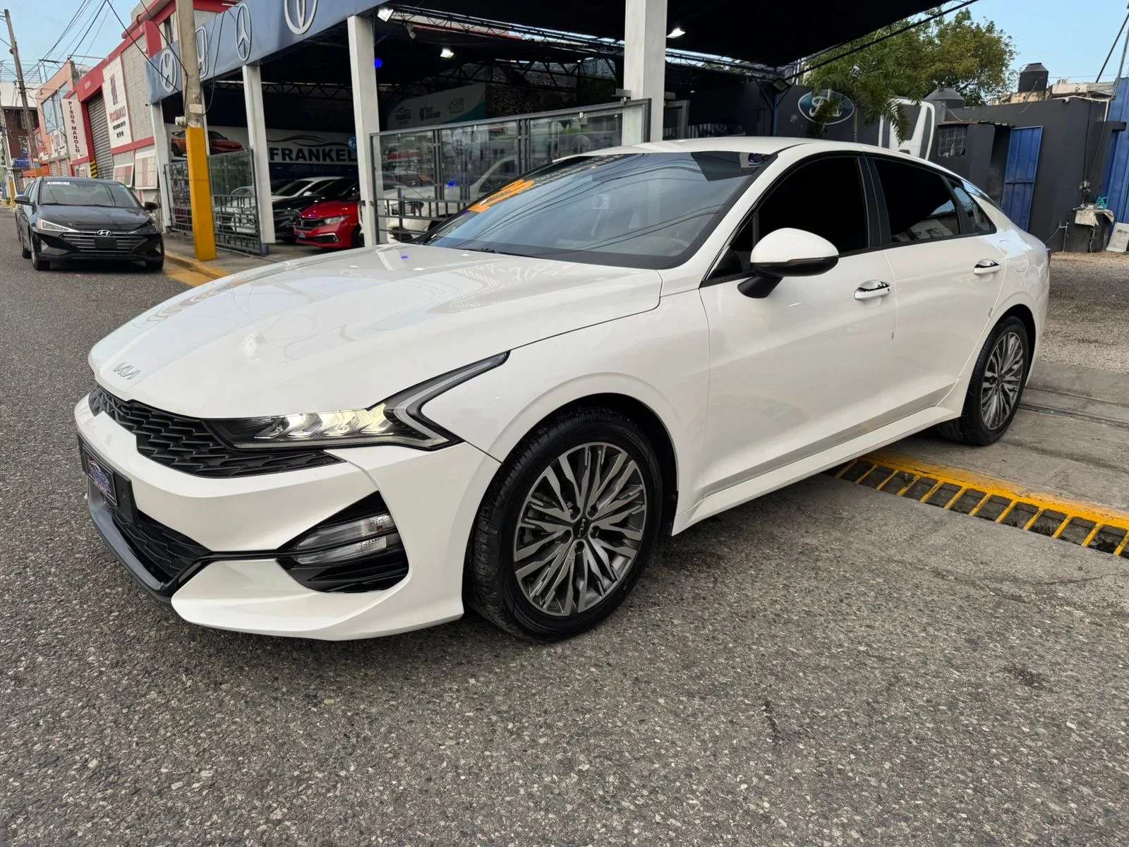 2022 Kia K-5 Prestige usado en venta por FRANKEL AUTO IMPORT