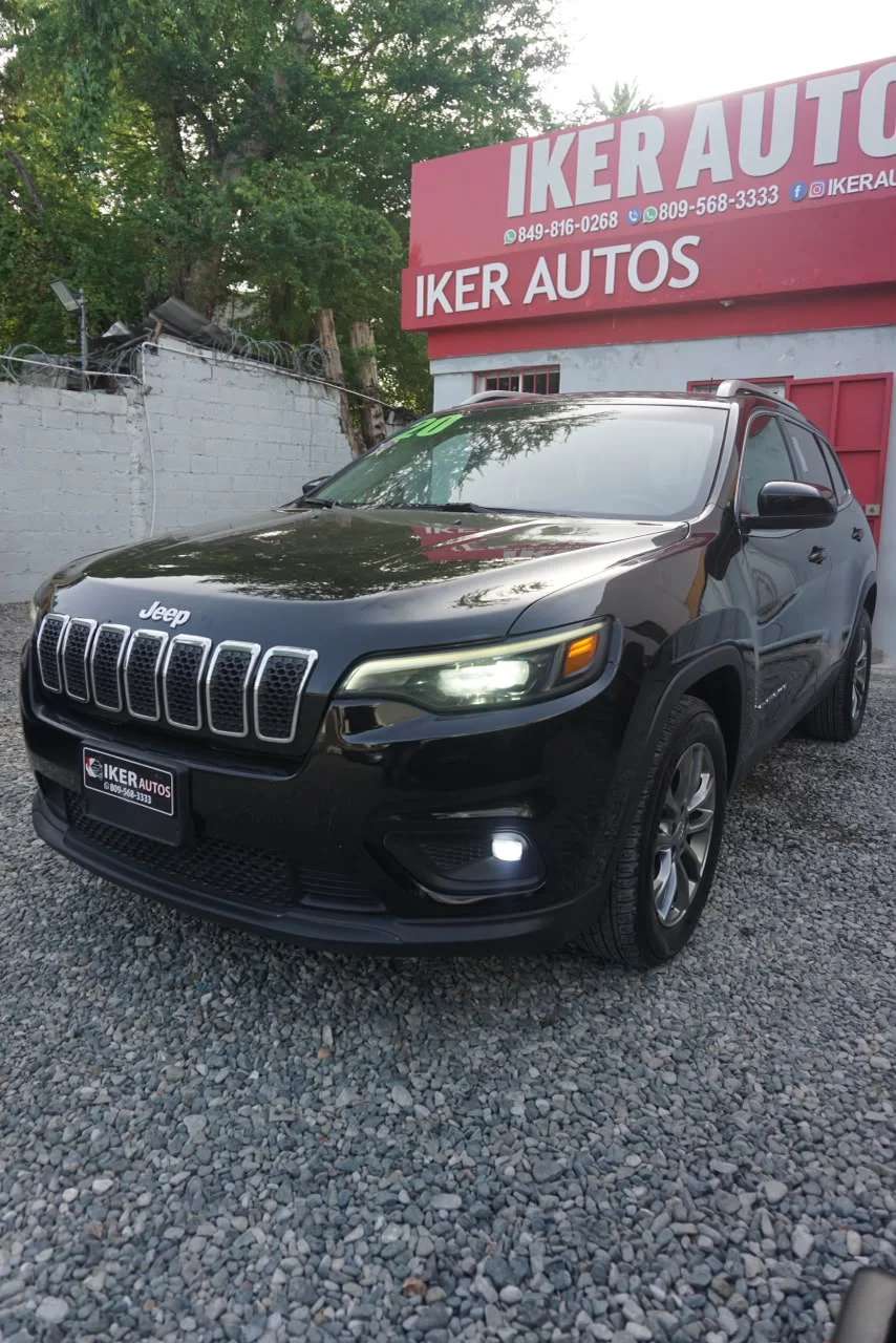 2020 Jeep Cherokee Latitude Plus usado en venta por Iker Auto Import