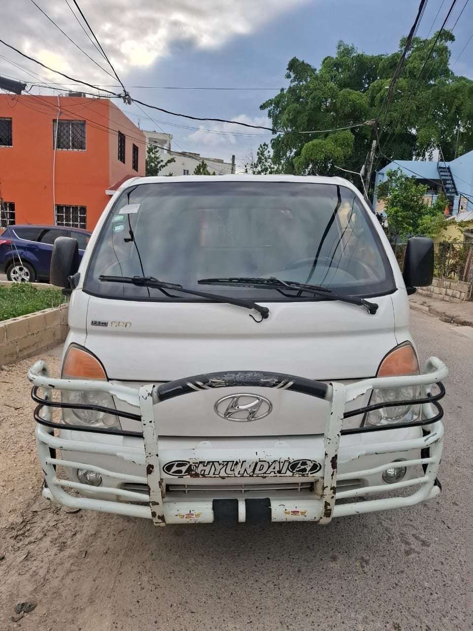 2009 Hyundai H-100 Camion usado en venta por Cesar AutoVentas