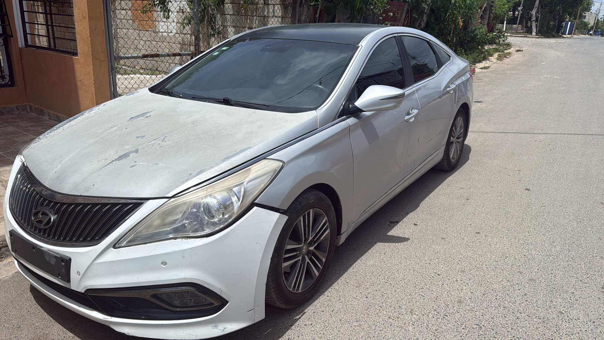 2016 Hyundai Grandeur usado en venta por Grupo Japa