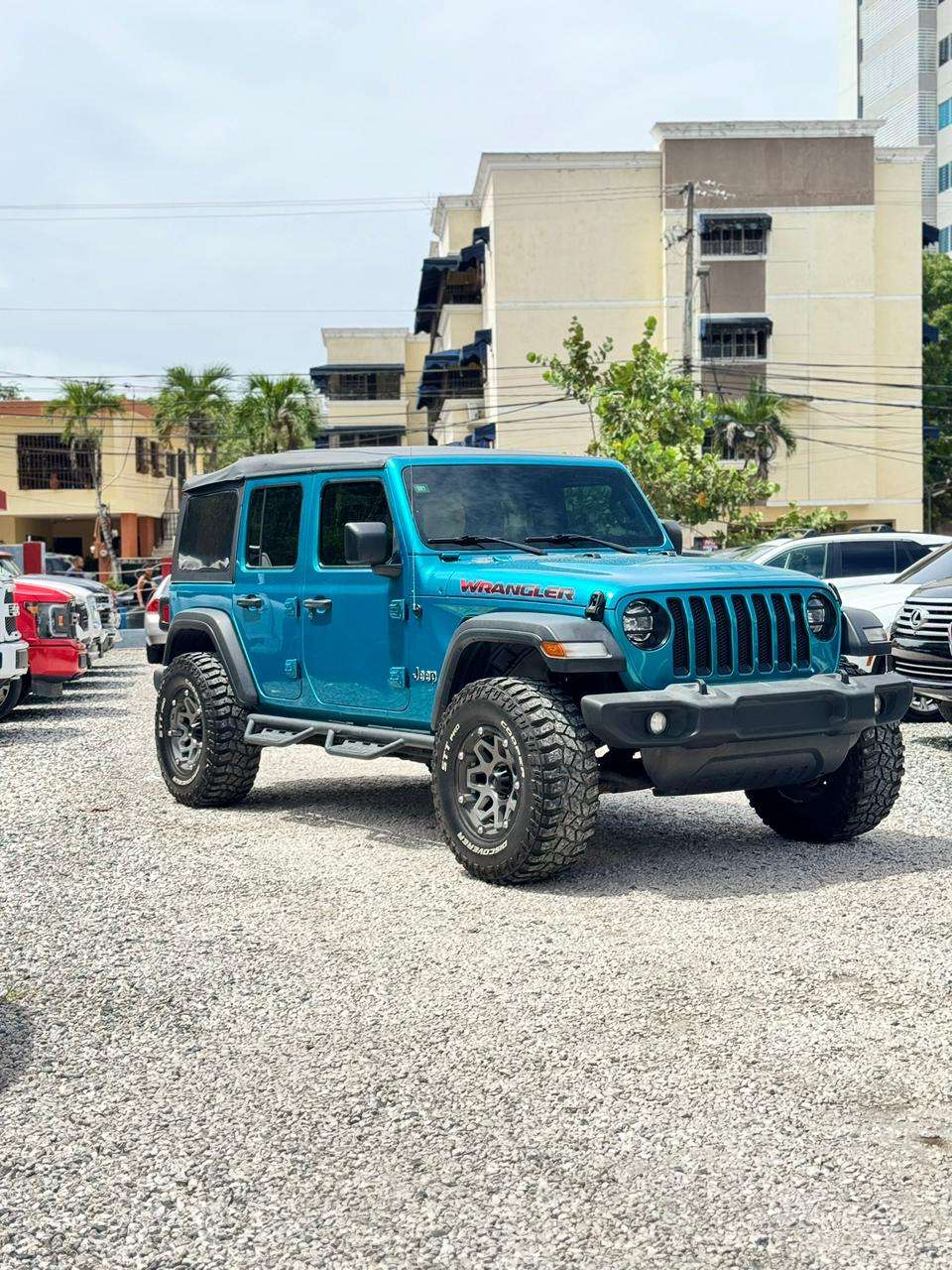 2019 Jeep Wrangler Sahara Unlimited usado en venta por FADIR AUTO GROUP 