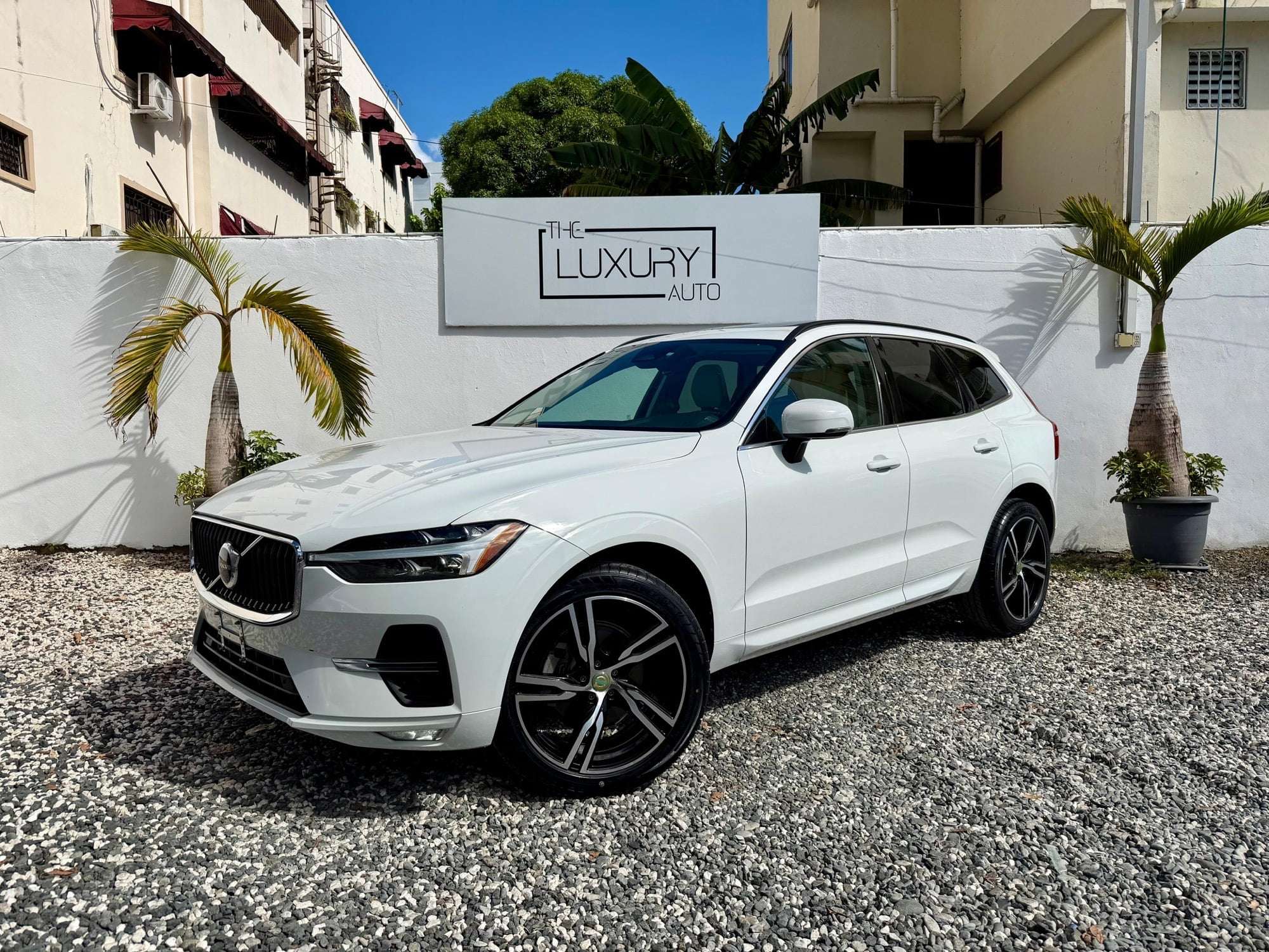 2022 Volvo XC60 B5 PLUS usado en venta por DD AUTO