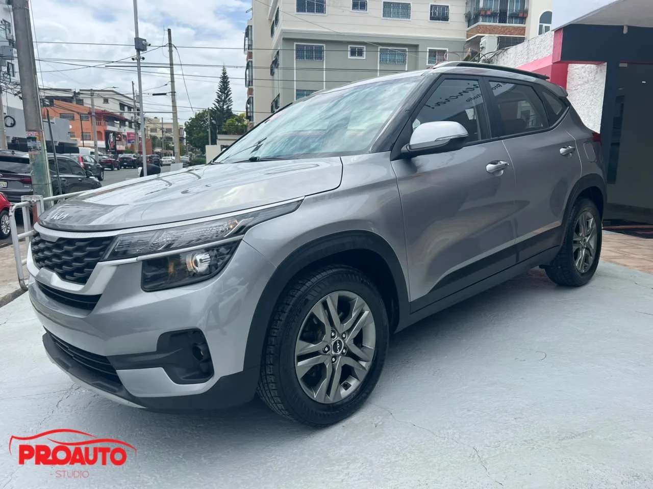 2023 Kia Seltos usado en venta por Proauto Studio