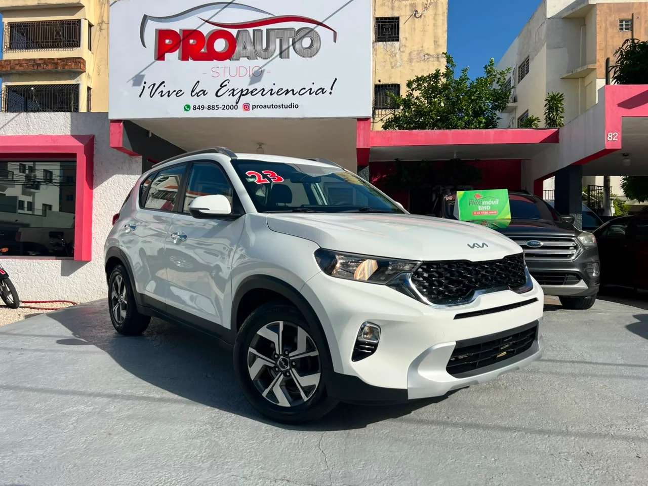 2023 Kia Sonet FULL usado en venta por Proauto Studio