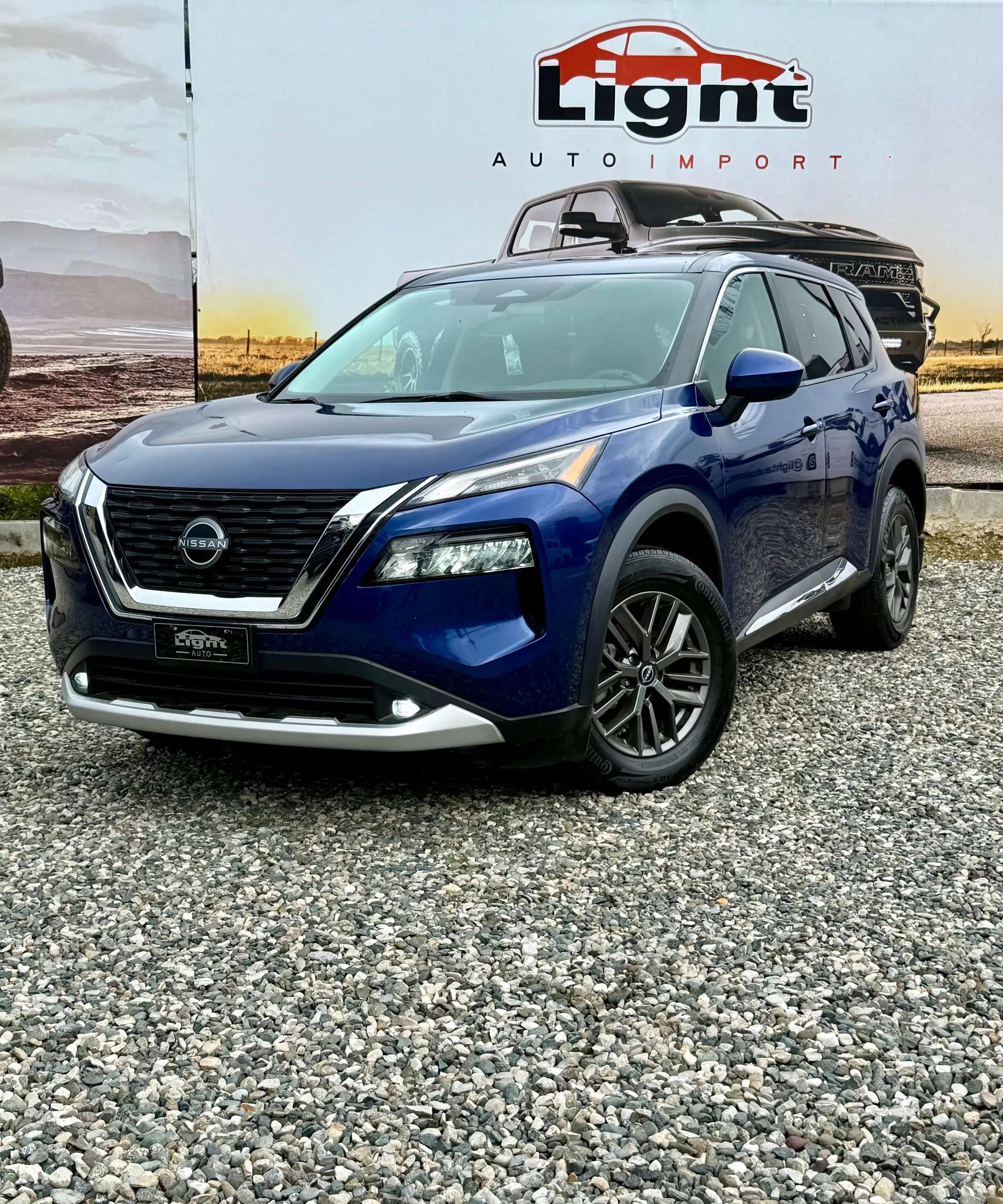 2023 Nissan Rogue SV usado en venta por Light Auto Import
