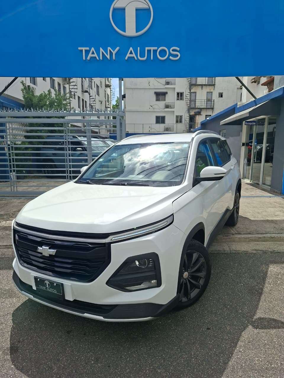 2023 Chevrolet Captiva LT usado en venta por Tany Autos