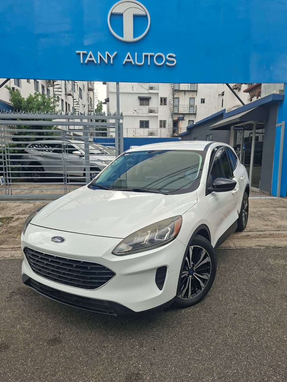 2022 Ford Escape Ecoboost usado en venta por Tany Autos