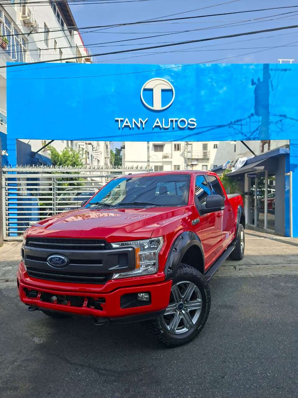 2018 Ford F-150 FX4 usado en venta por Tany Autos