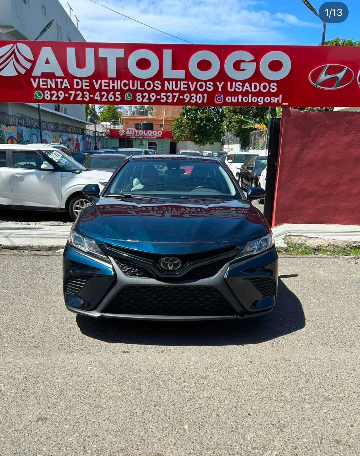 2020 Toyota Camry SE usado en venta por Molina Auto Import