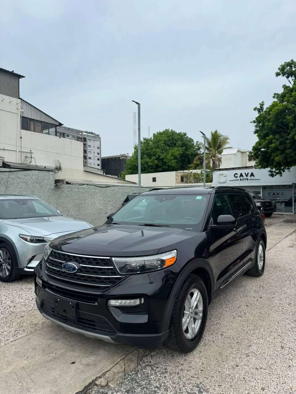 2020 Ford Explorer Limited usado en venta por Cava Auto Dealer