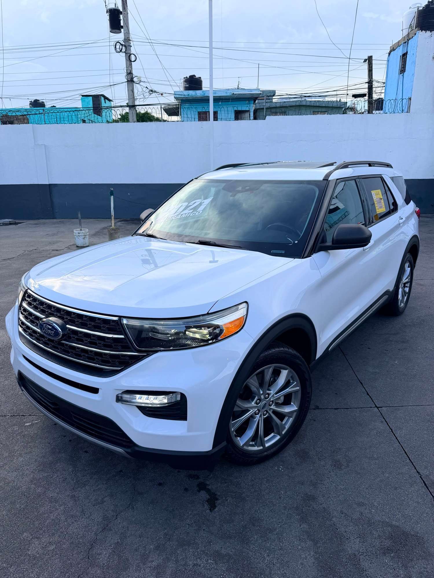 2021 Ford Explorer XLT usado en venta por Inversiones los Olivos Auto Import 