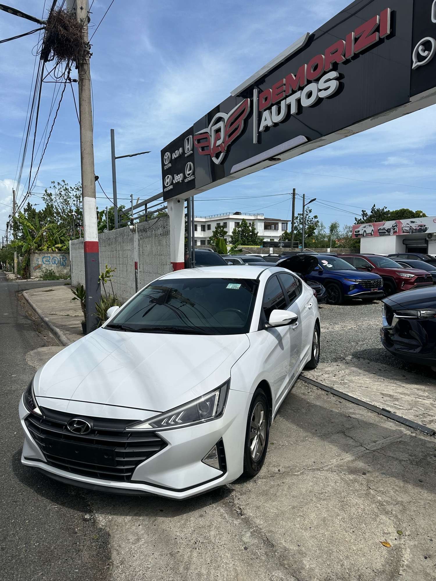 2020 Hyundai Avante LPI usado en venta por Demorizi Autos 