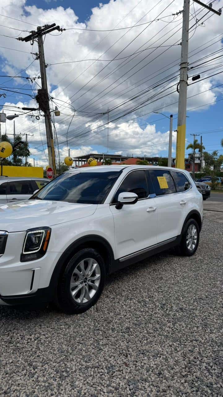 2020 Kia Telluride LX usado en venta por ODEY AUTO SALES
