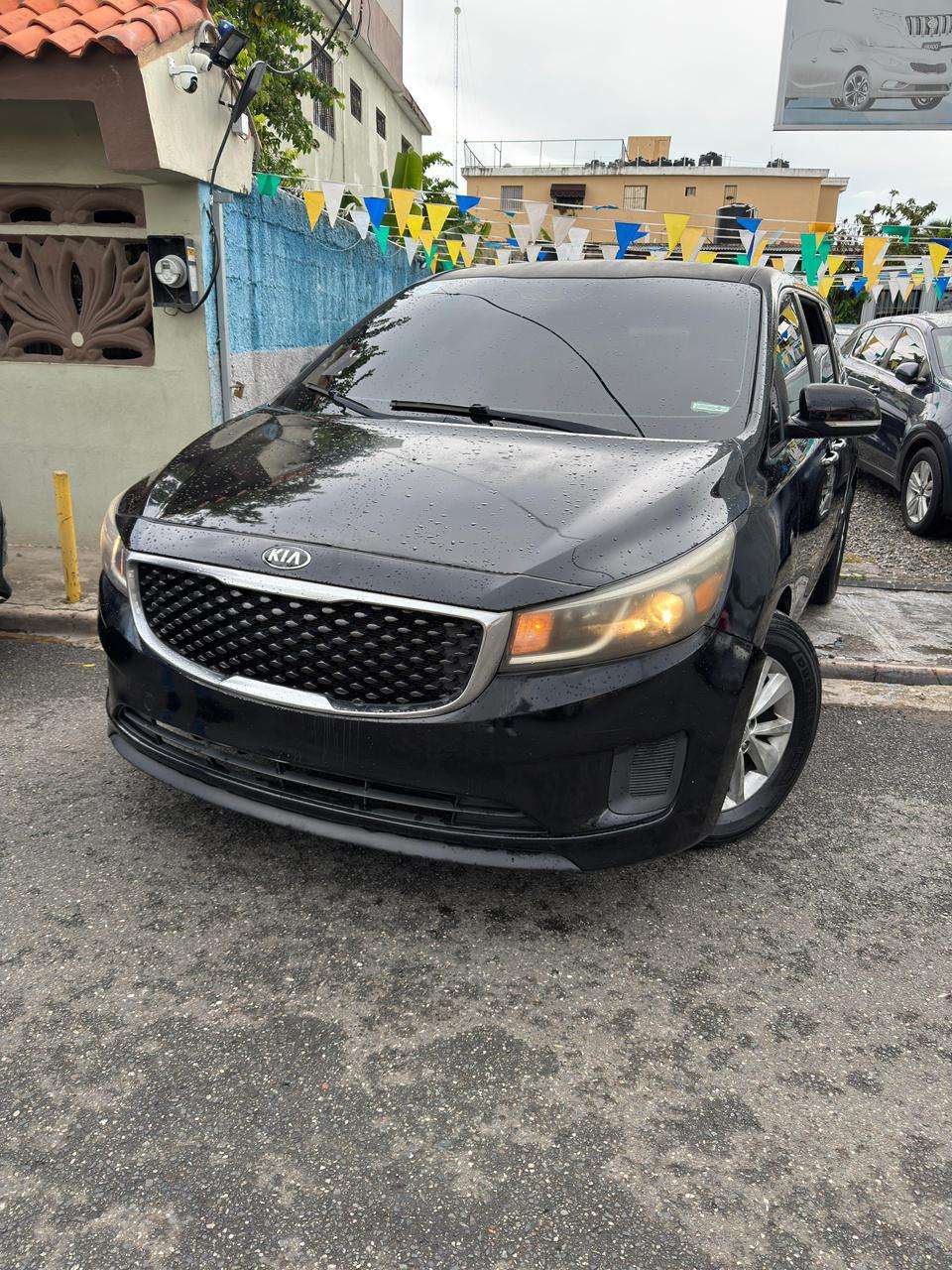 2017 Kia Sedona LX usado en venta por GW AUTOS