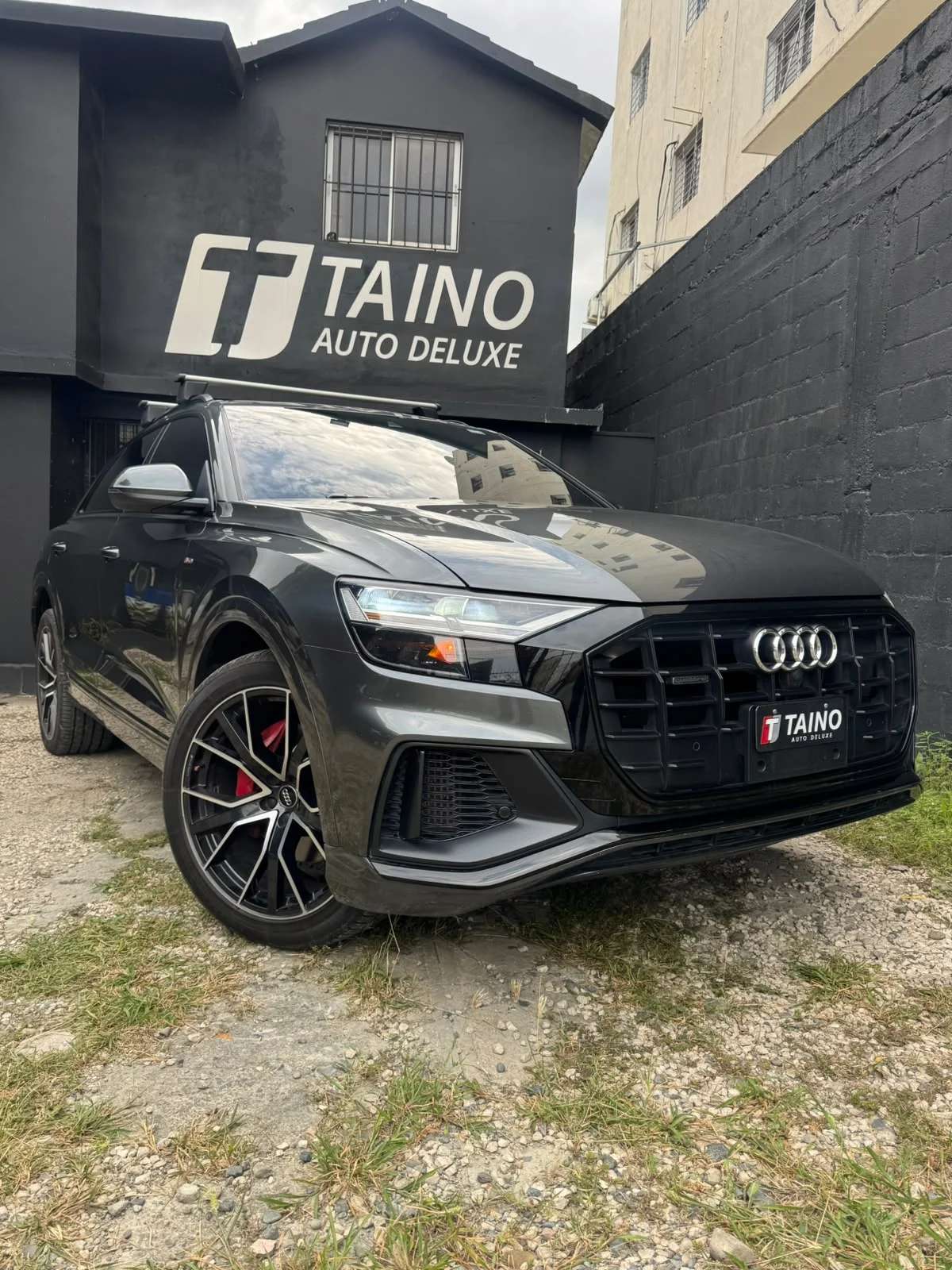 2019 Audi Q8 Premium Plus S-Line usado en venta por Taino Auto Deluxe