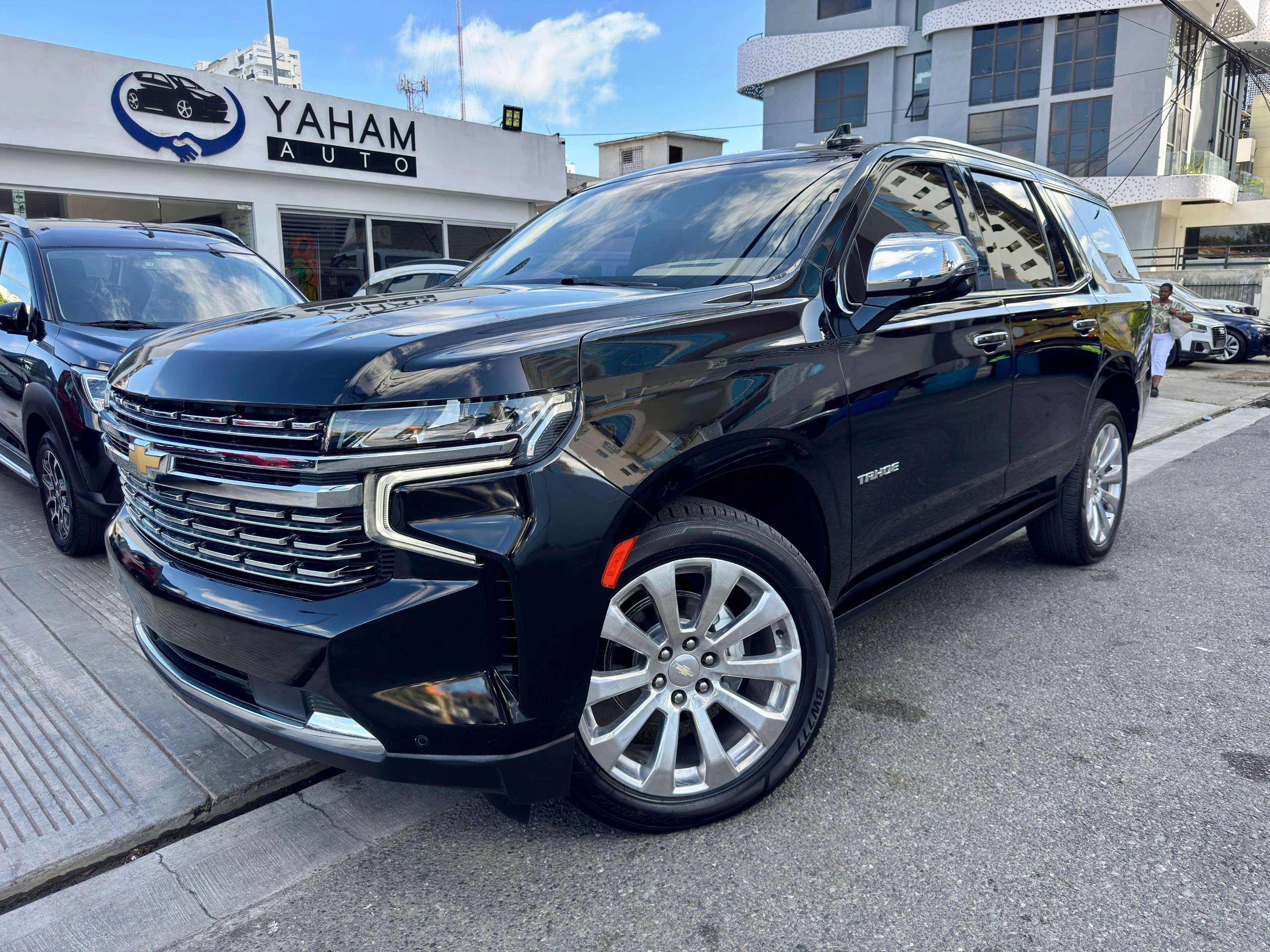 2023 Chevrolet Tahoe Premier usado en venta por Yaham Auto