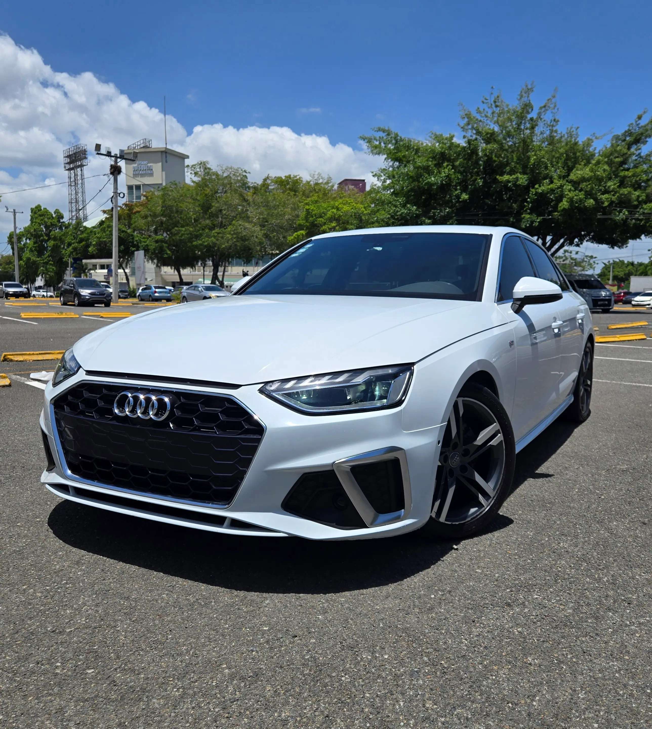 2021 Audi A4 Sport Sline usado en venta por AJ Auto Import 