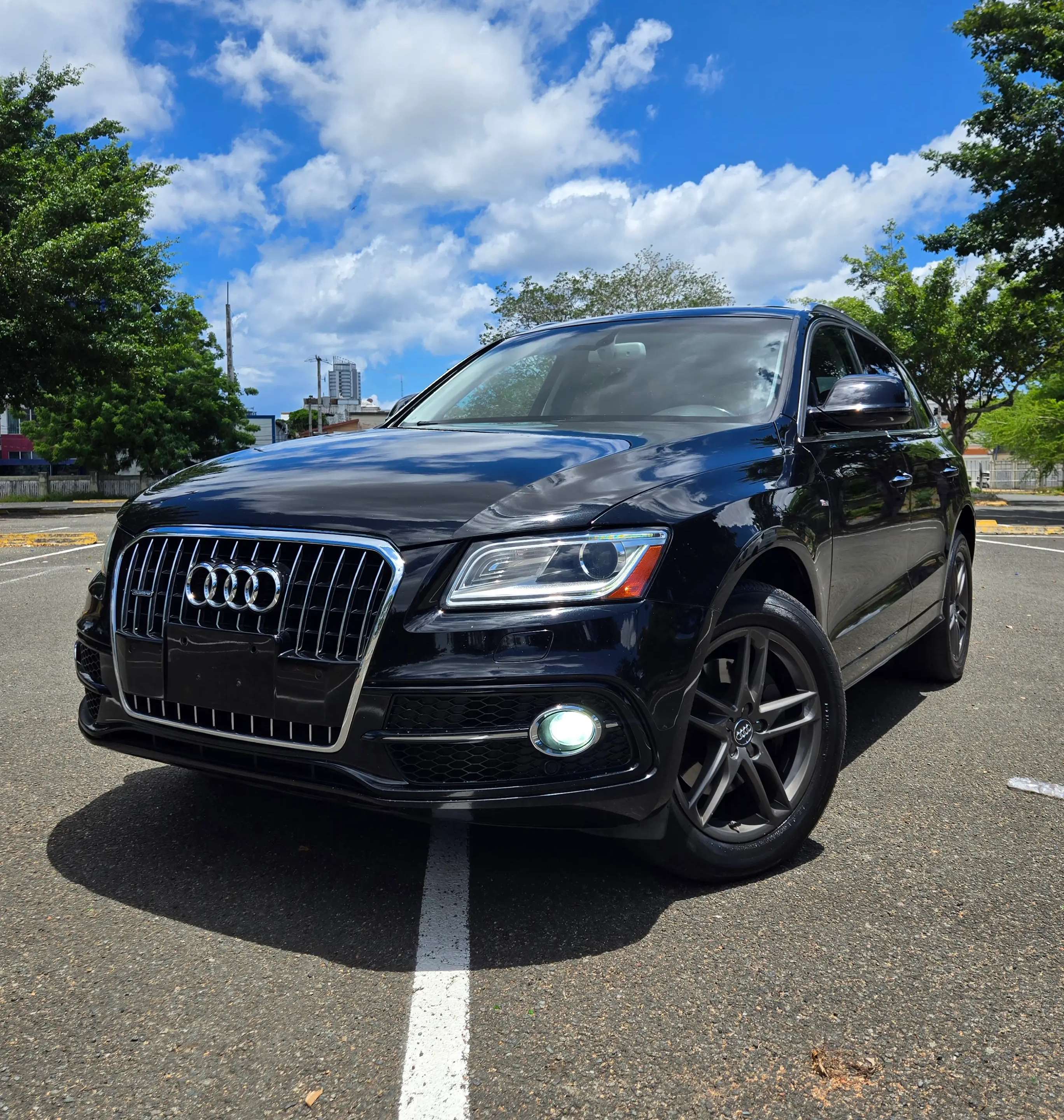 2017 Audi Q5 S-Line Sportback usado en venta por AJ Auto Import 