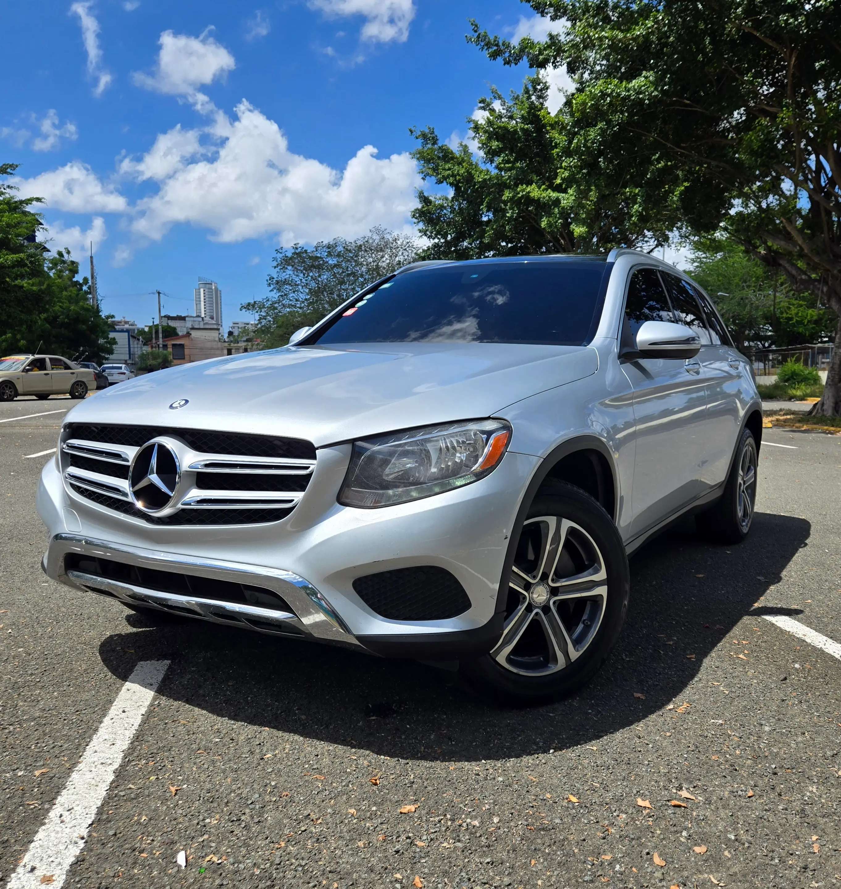 2017 Mercedes Benz GLC 300 4MATIC usado en venta por AJ Auto Import 