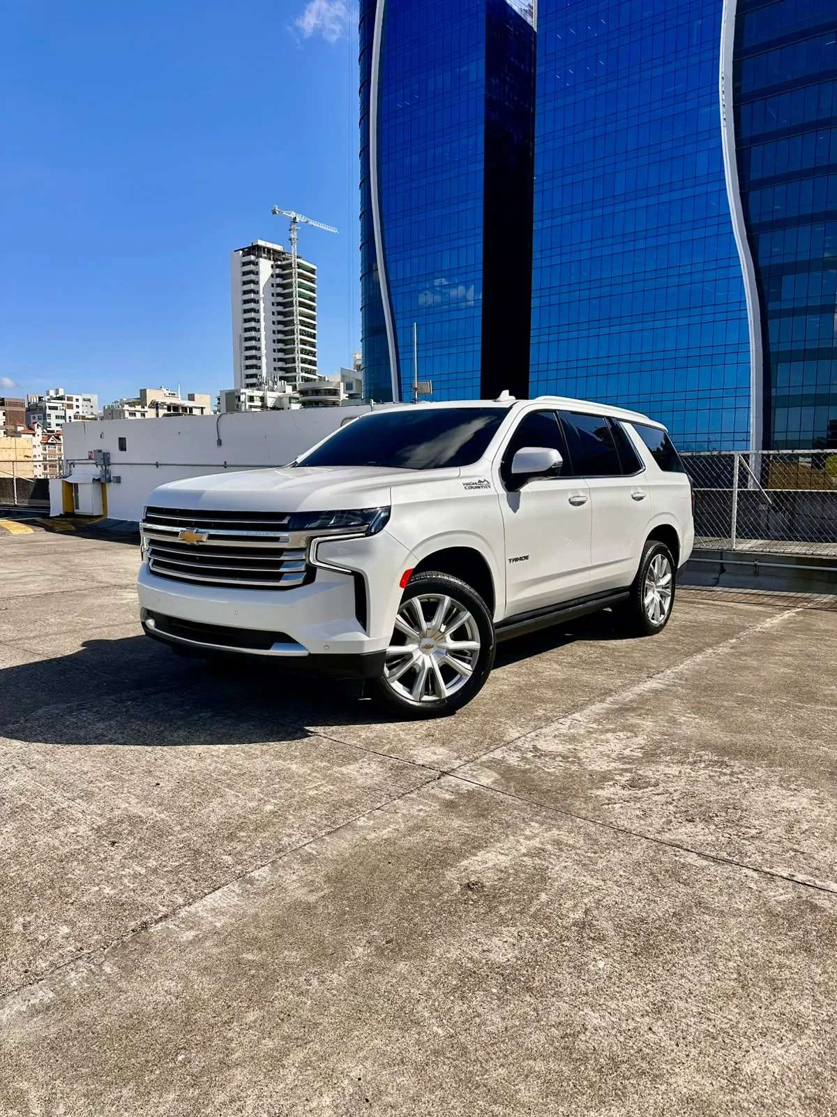 2021 Chevrolet Tahoe Highcountry usado en venta por AUTO BOUTIQUE