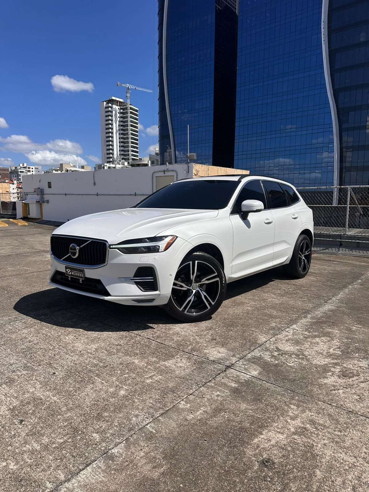 2022 Volvo XC60 B5 Momentum usado en venta por AUTO BOUTIQUE