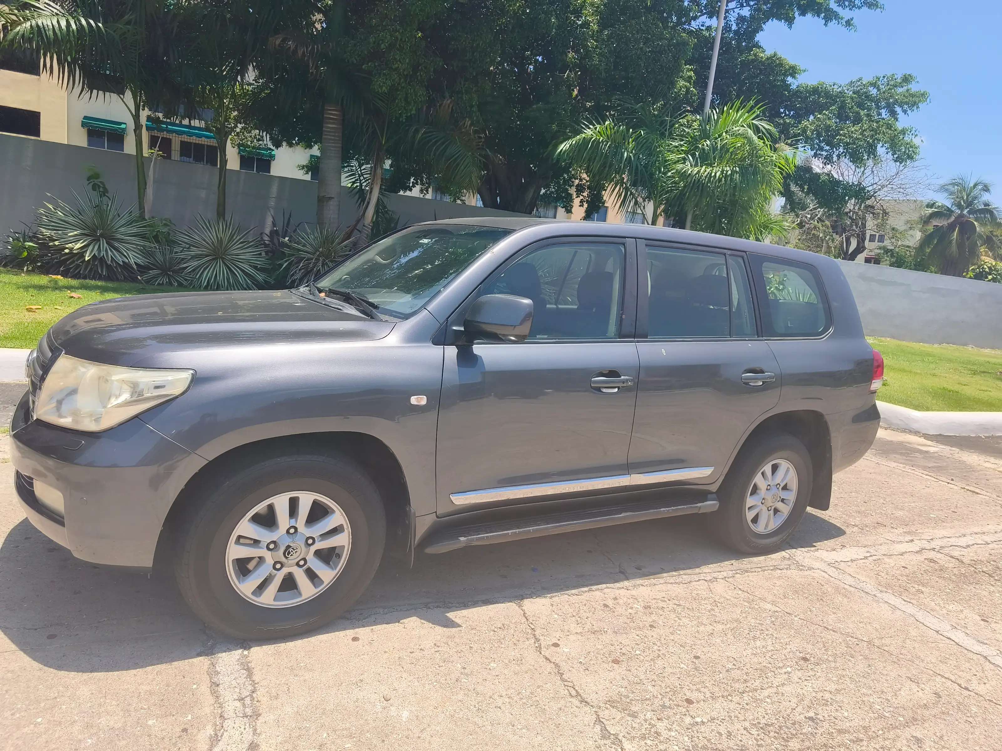 2008 Toyota Land Cruiser VX usado en venta por Nelson Aquino