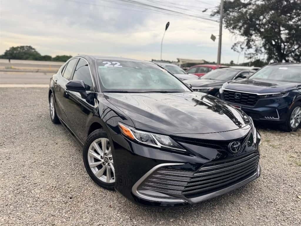 2022 Toyota Camry LE usado en venta por A&Y AutoSales