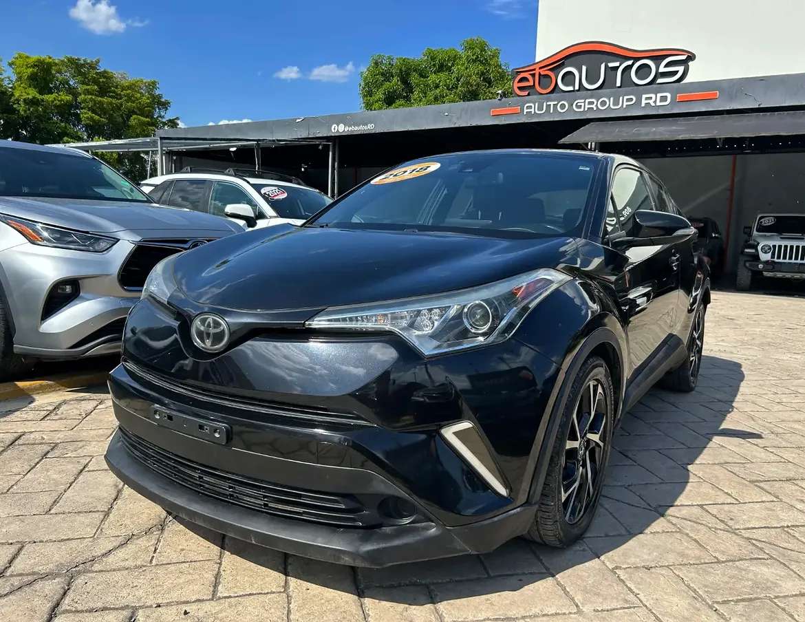2018 Toyota C-HR XLE/XLE Premium usado en venta por Veras Auto EBauto Group RD