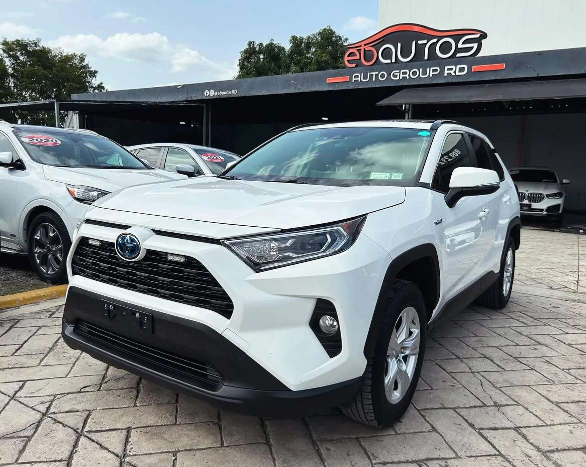 2021 Toyota RAV4 XLE HV usado en venta por Veras Auto EBauto Group RD
