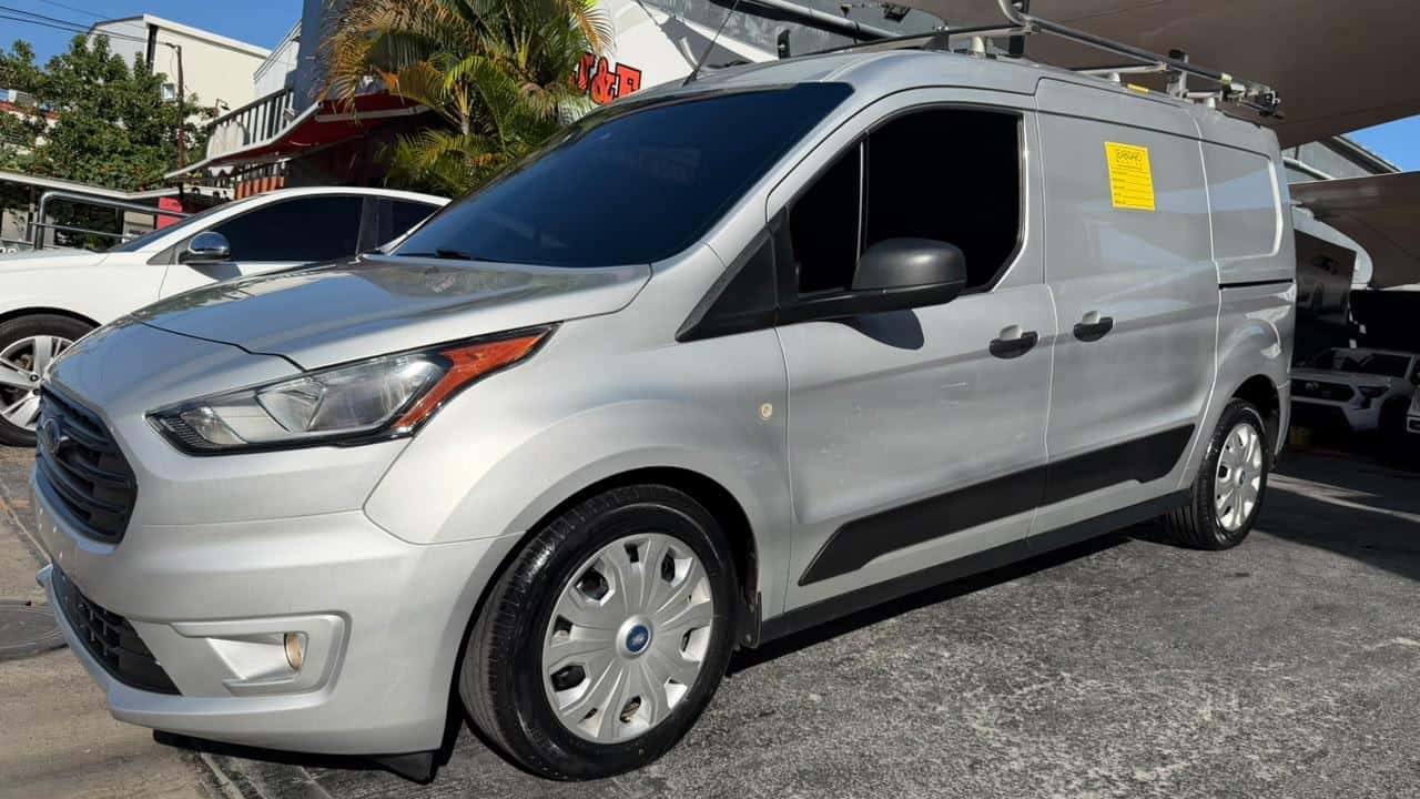 2022 Ford Transit Connect usado en venta por J Y E AUTOMOVIL
