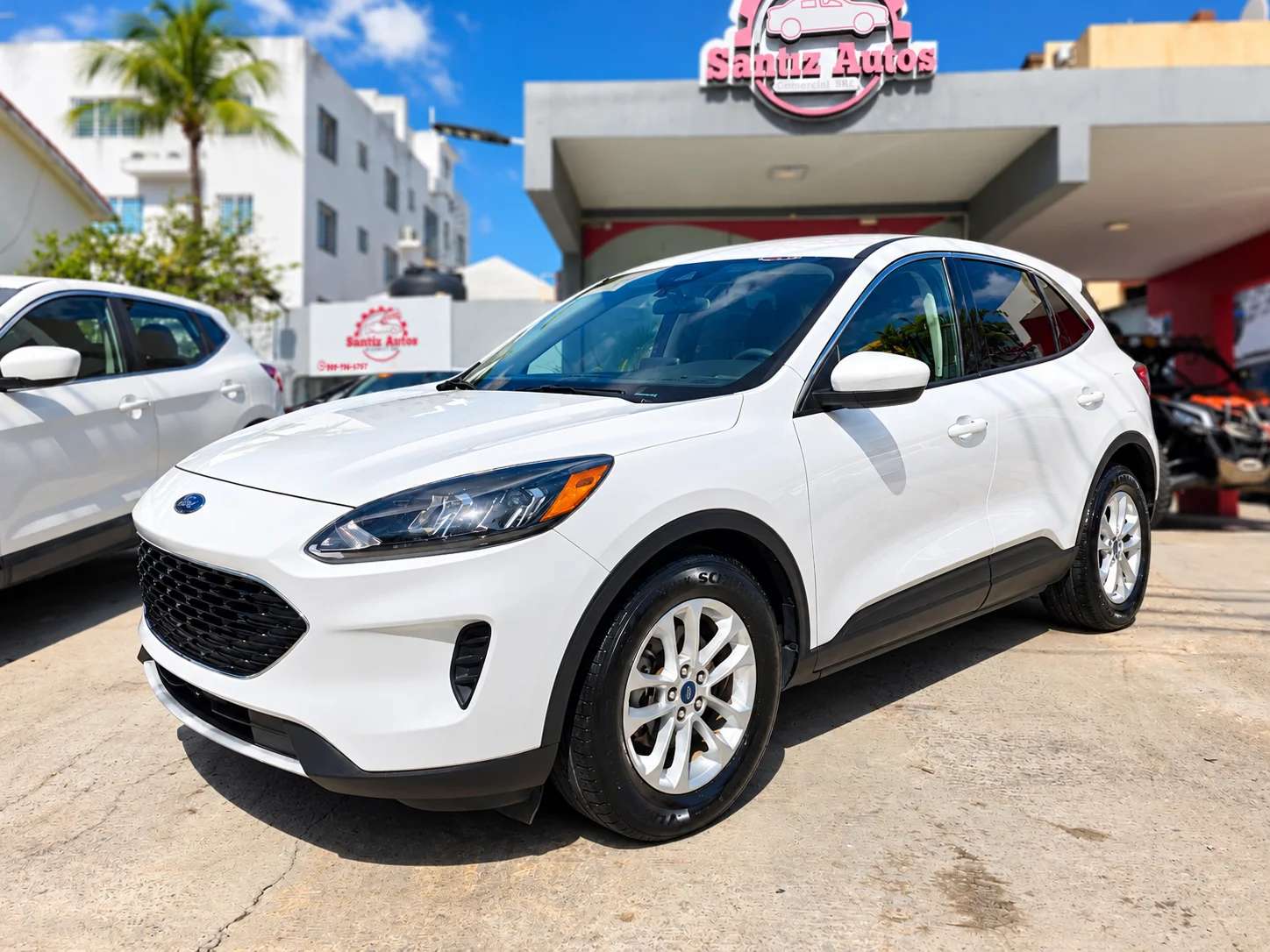2020 Ford Escape SE Ecoboost Turbo usado en venta por Santiz Autos Comercial 