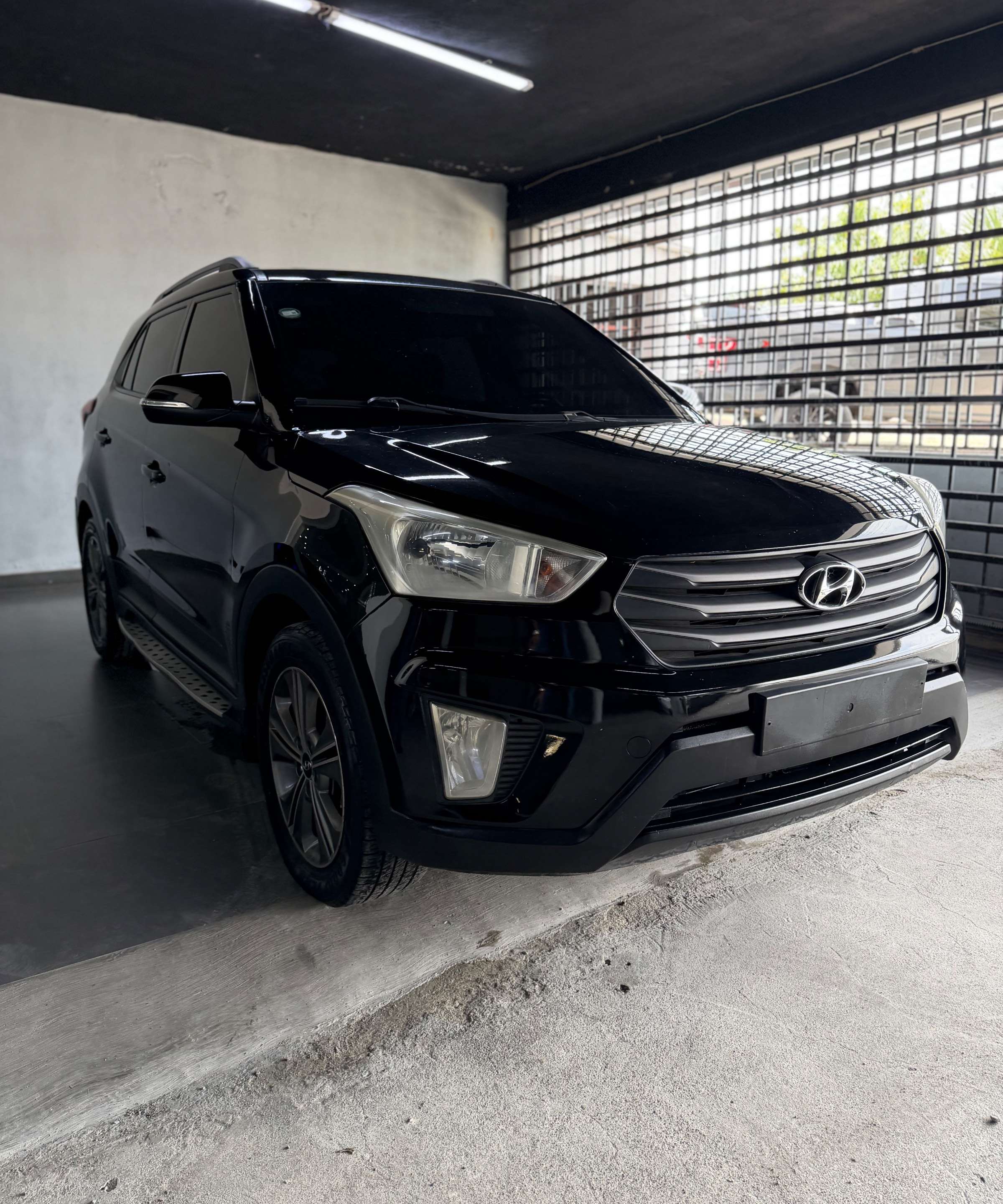 2017 Hyundai Cantus Semifull usado en venta por ARPS AUTO SALE