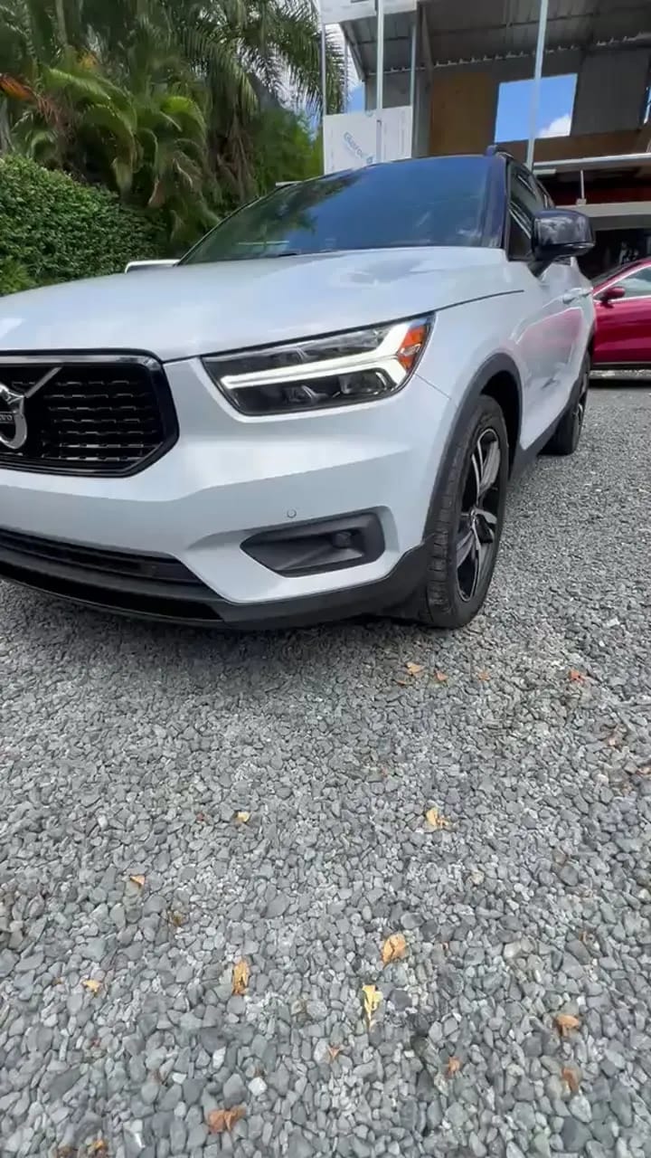 Video del Volvo XC40 T5 R-DESING 2020 en venta