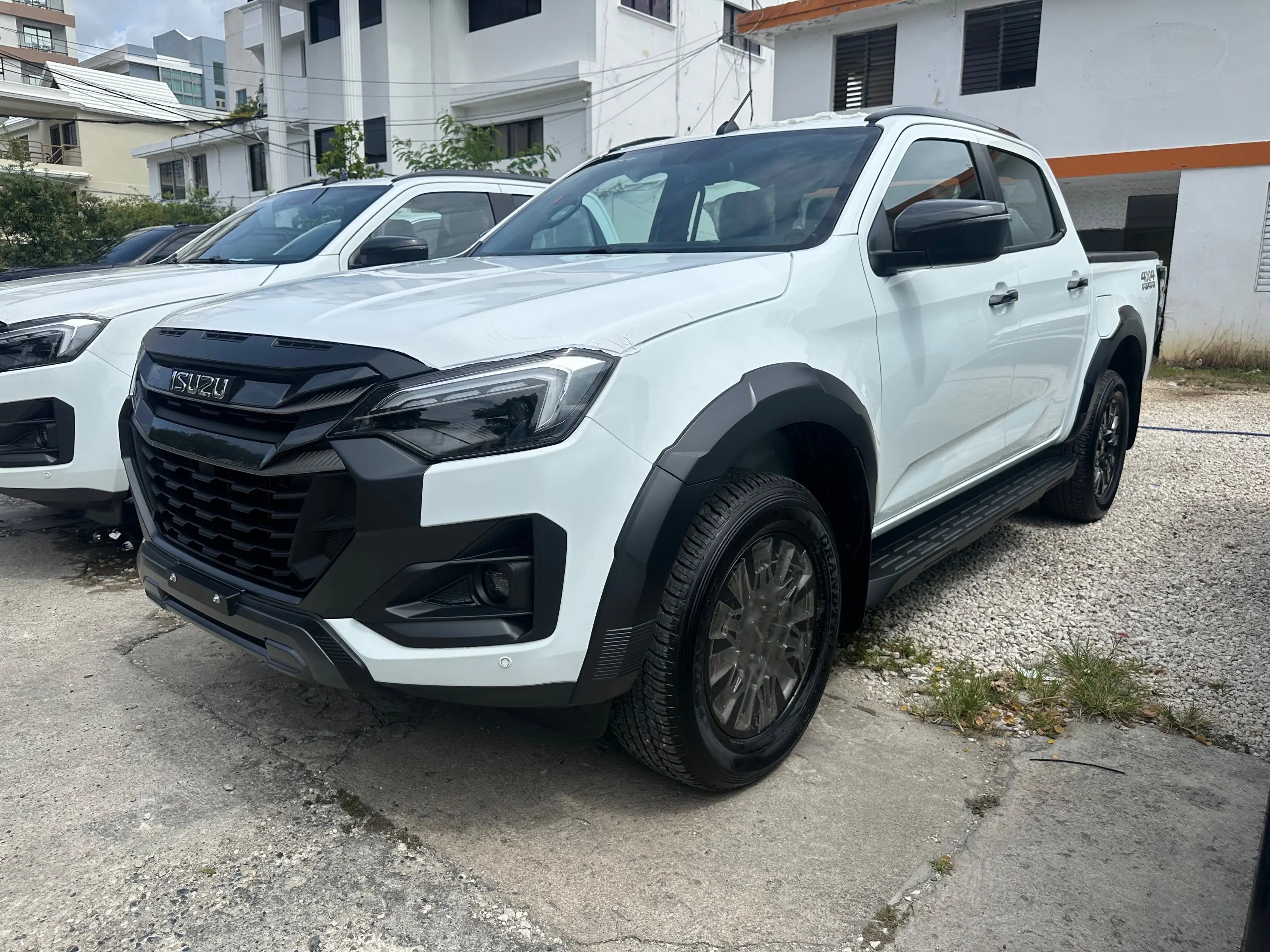Isuzu DMAX LSE 2027 en venta - vista principal
